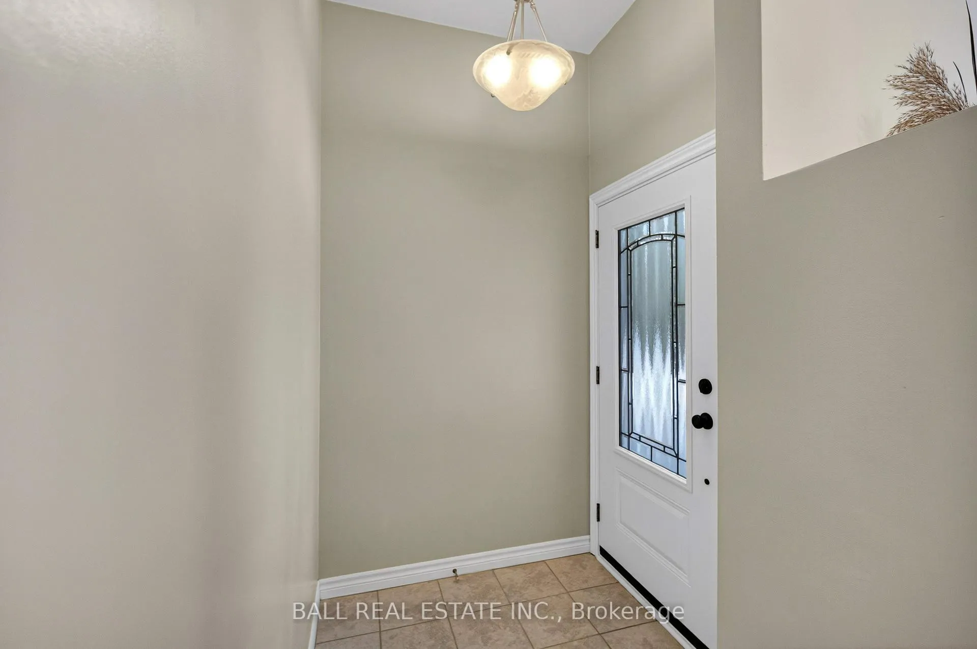 Photo 8 of 1129 Algonquin Boulevard, Peterborough, Northcrest Ward 5 — HOMEH
