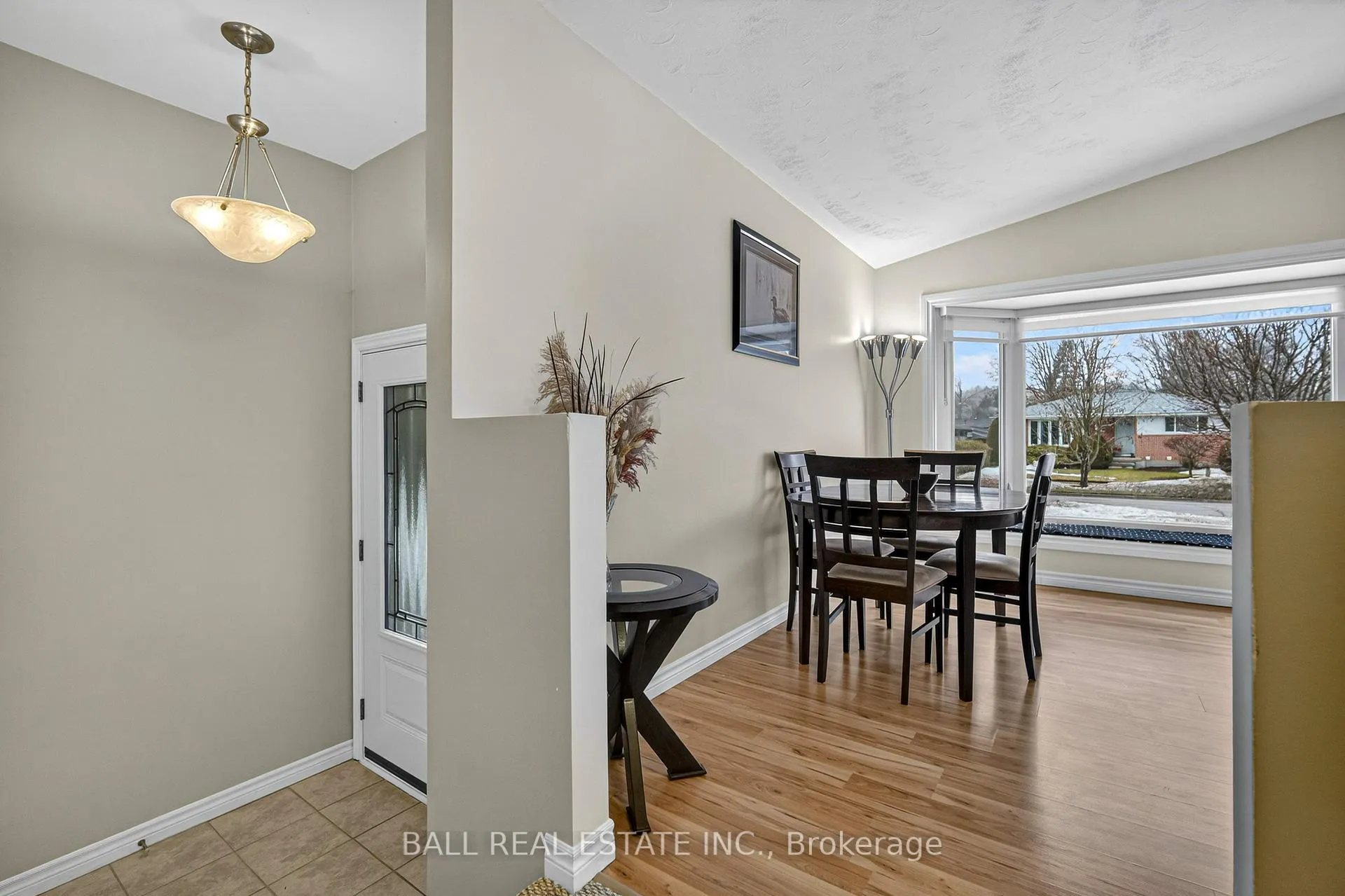 Photo 9 of 1129 Algonquin Boulevard, Peterborough, Northcrest Ward 5 — HOMEH