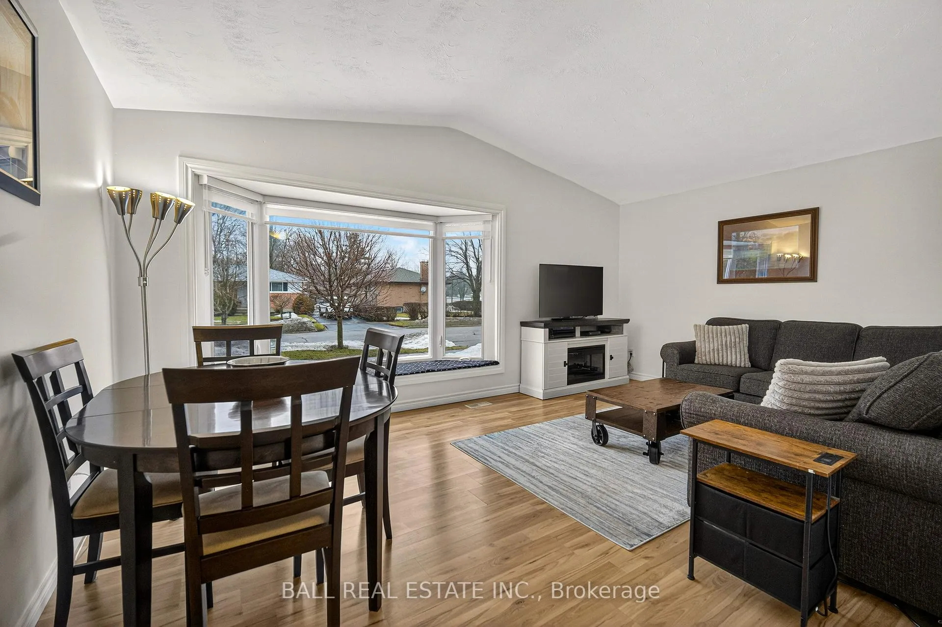 Photo 11 of 1129 Algonquin Boulevard, Peterborough, Northcrest Ward 5 — HOMEH