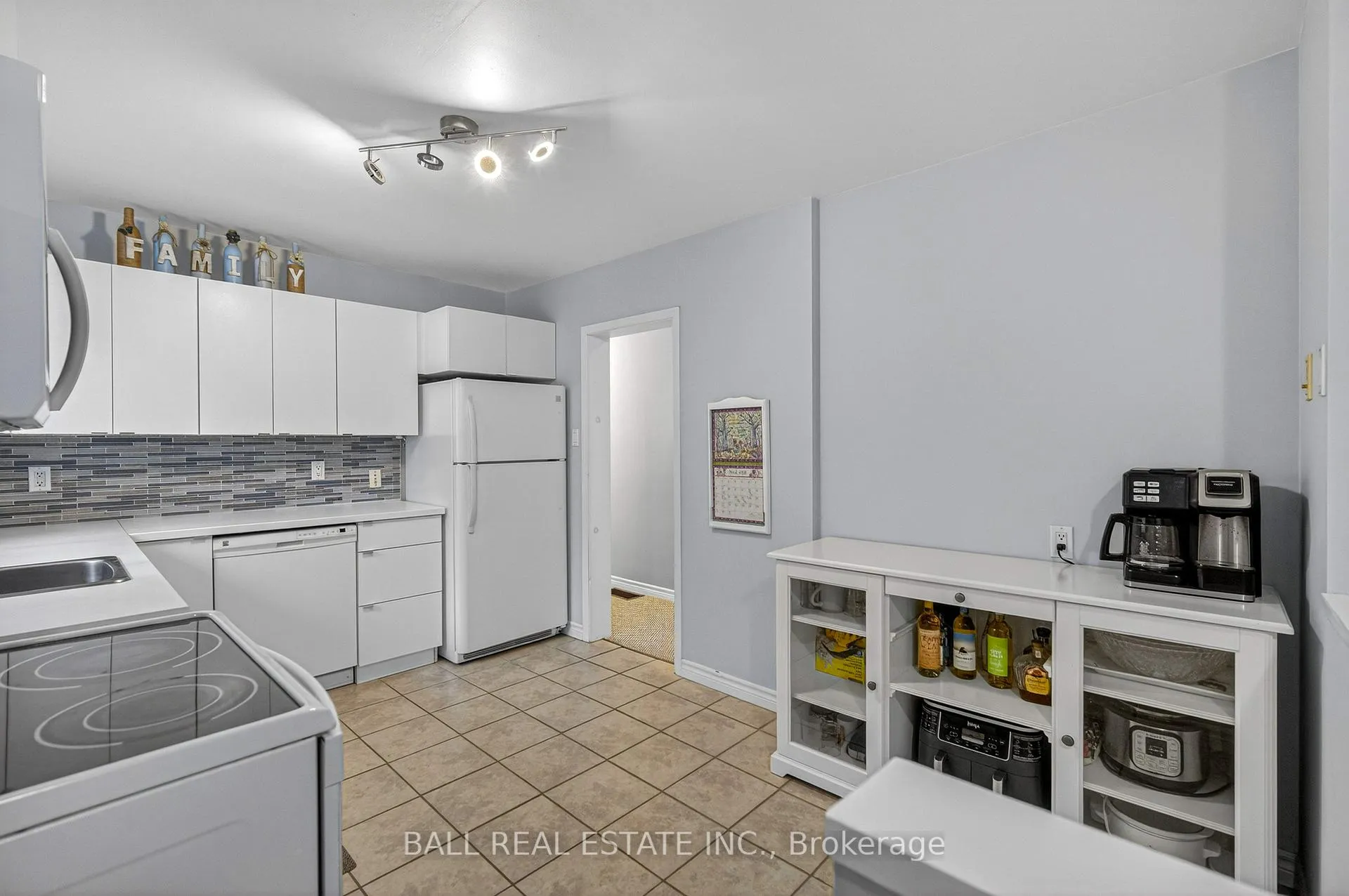 Photo 15 of 1129 Algonquin Boulevard, Peterborough, Northcrest Ward 5 — HOMEH