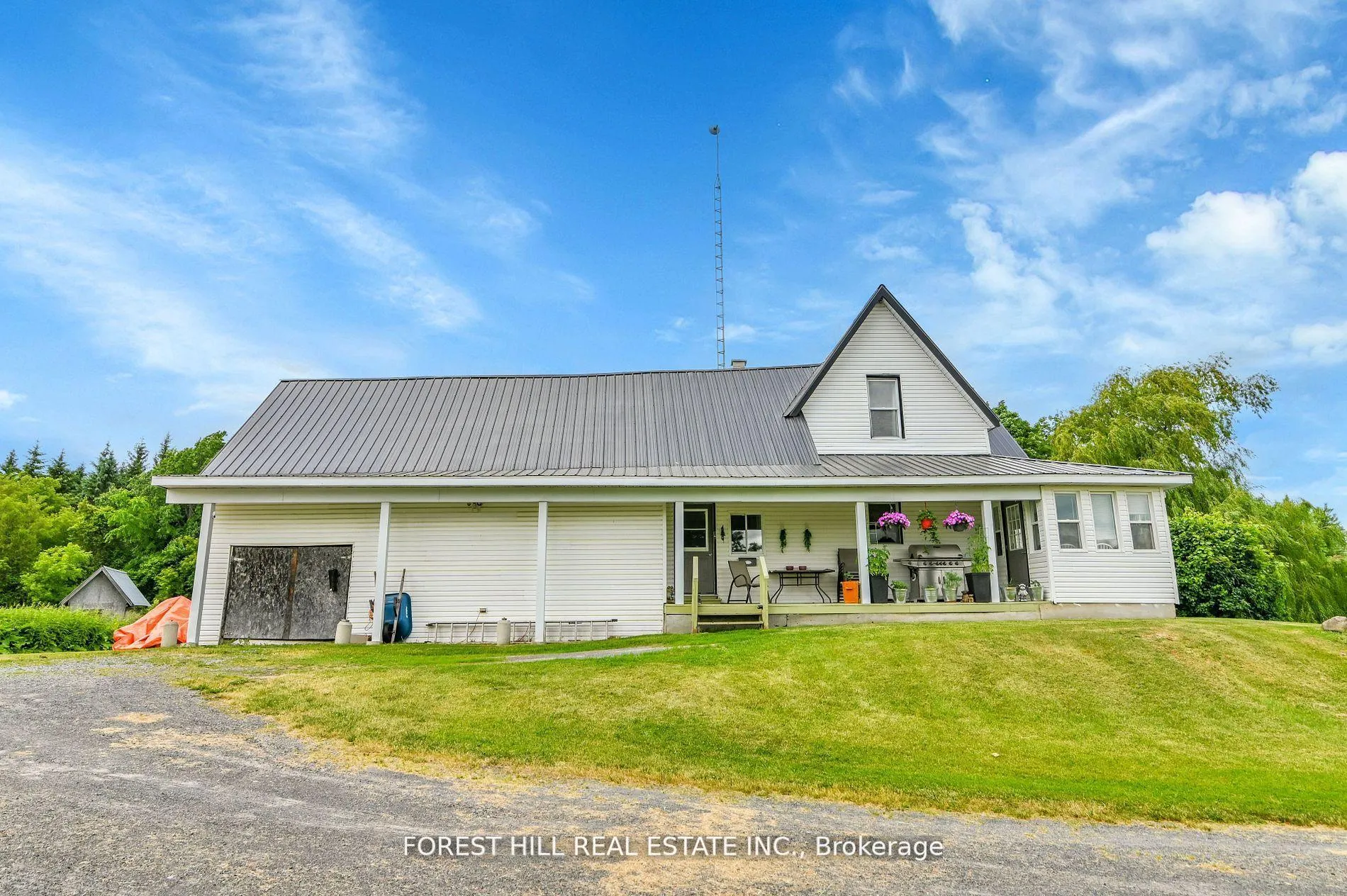 Photo 3 of 3574 Avonmore Road, North Stormont, North Stormont (Roxborough) Twp — HOMEH