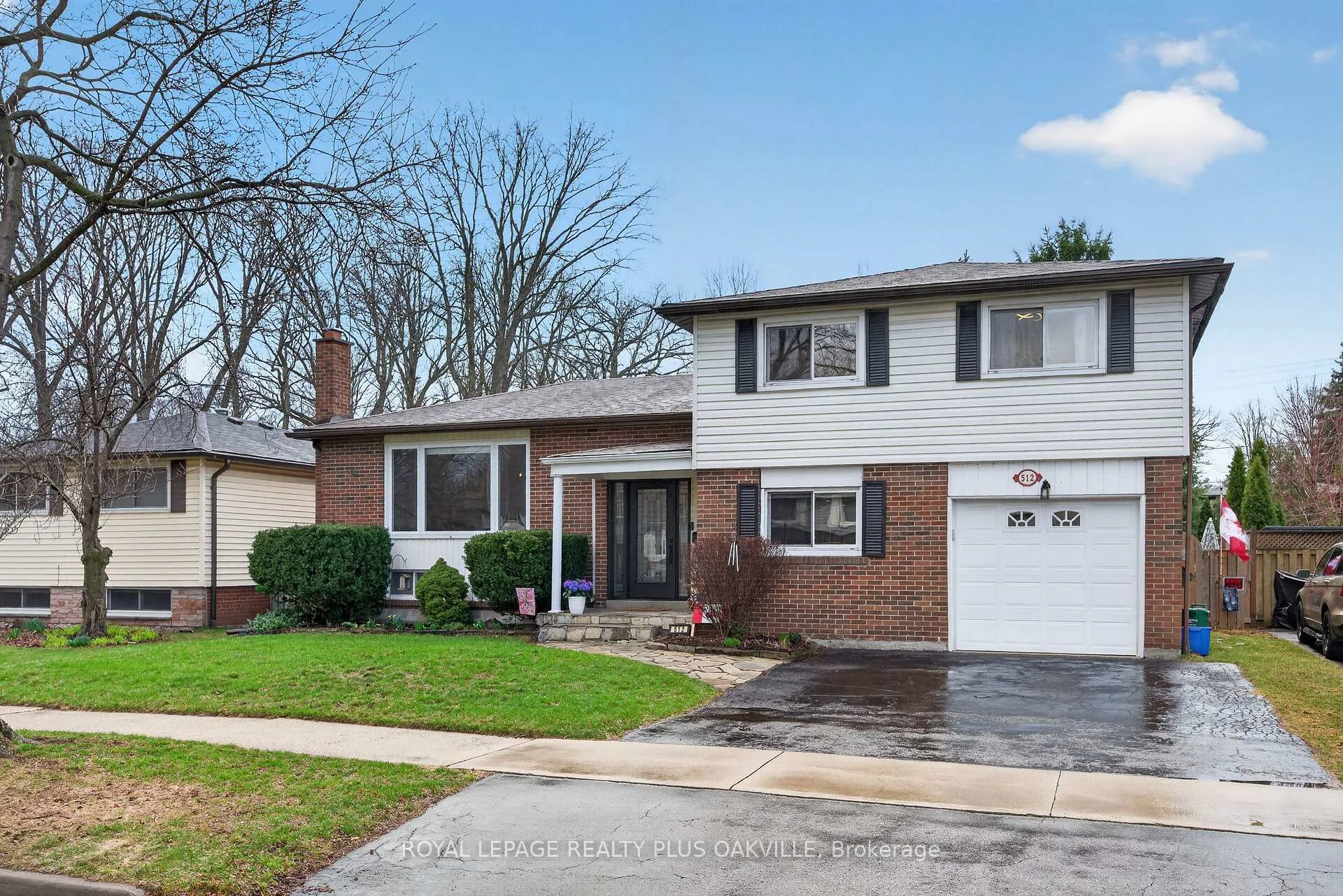 Photo 1 of 512 Pinedale Avenue, Burlington, Appleby — HOMEH