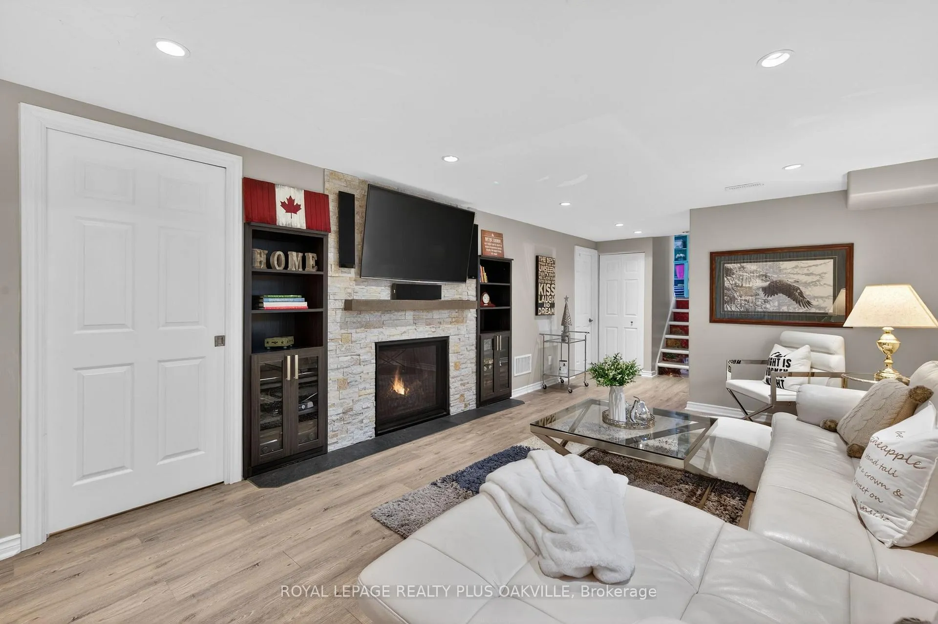 Photo 21 of 512 Pinedale Avenue, Burlington, Appleby — HOMEH