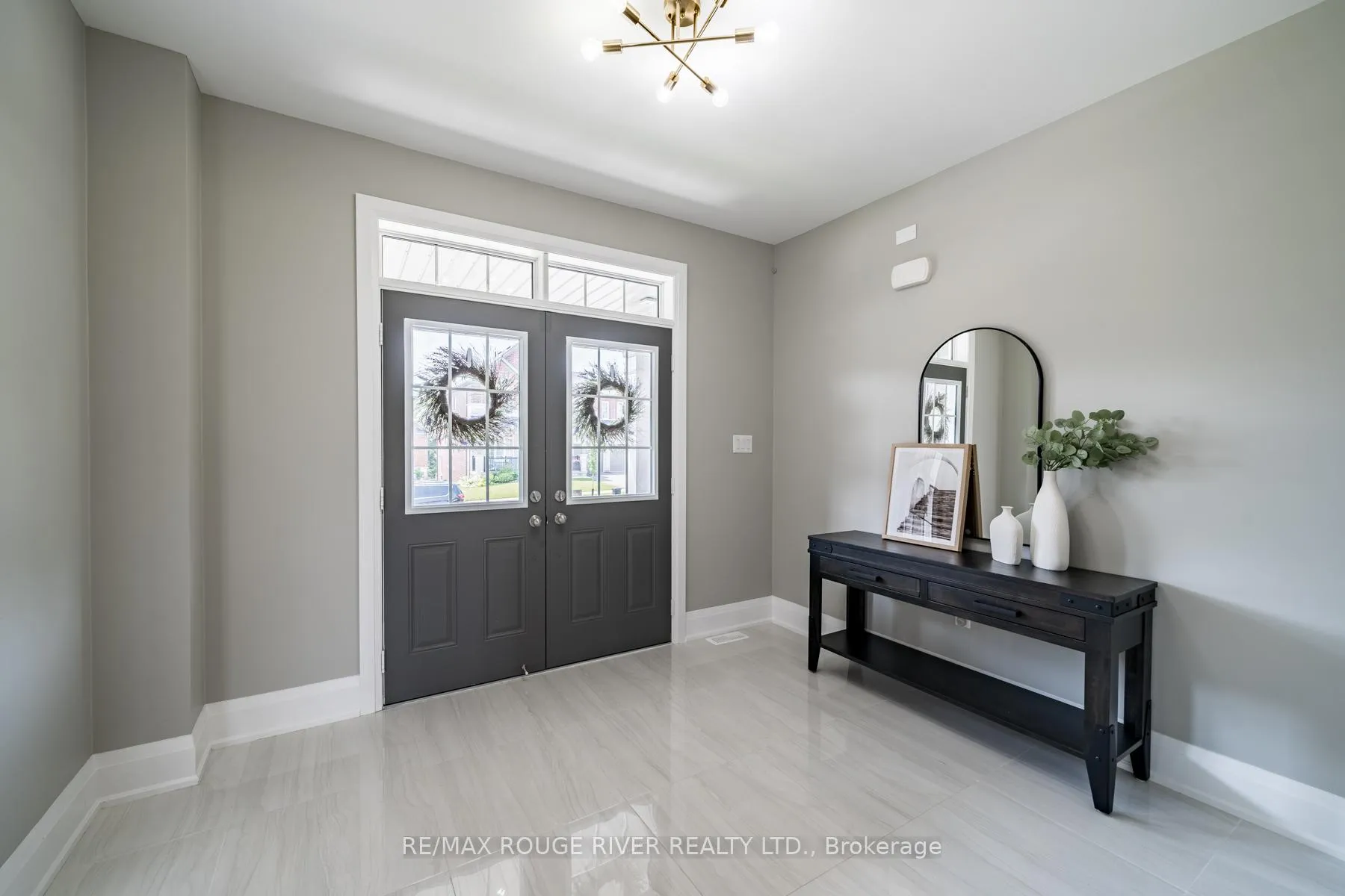 Photo 5 of 120 Highlands Boulevard, Cavan Monaghan, Cavan Twp — HOMEH