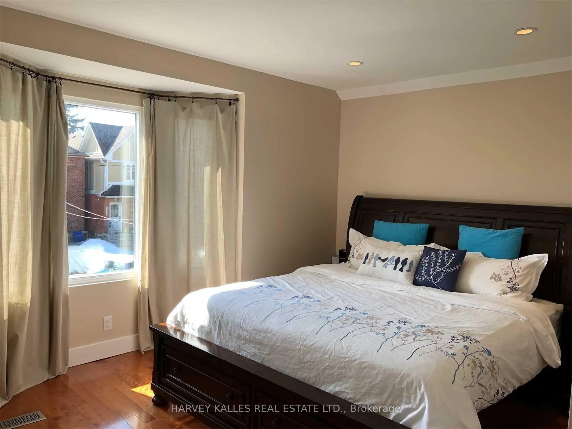 Photo 12 of 148 Roslin Avenue, Toronto, Lawrence Park North — HOMEH