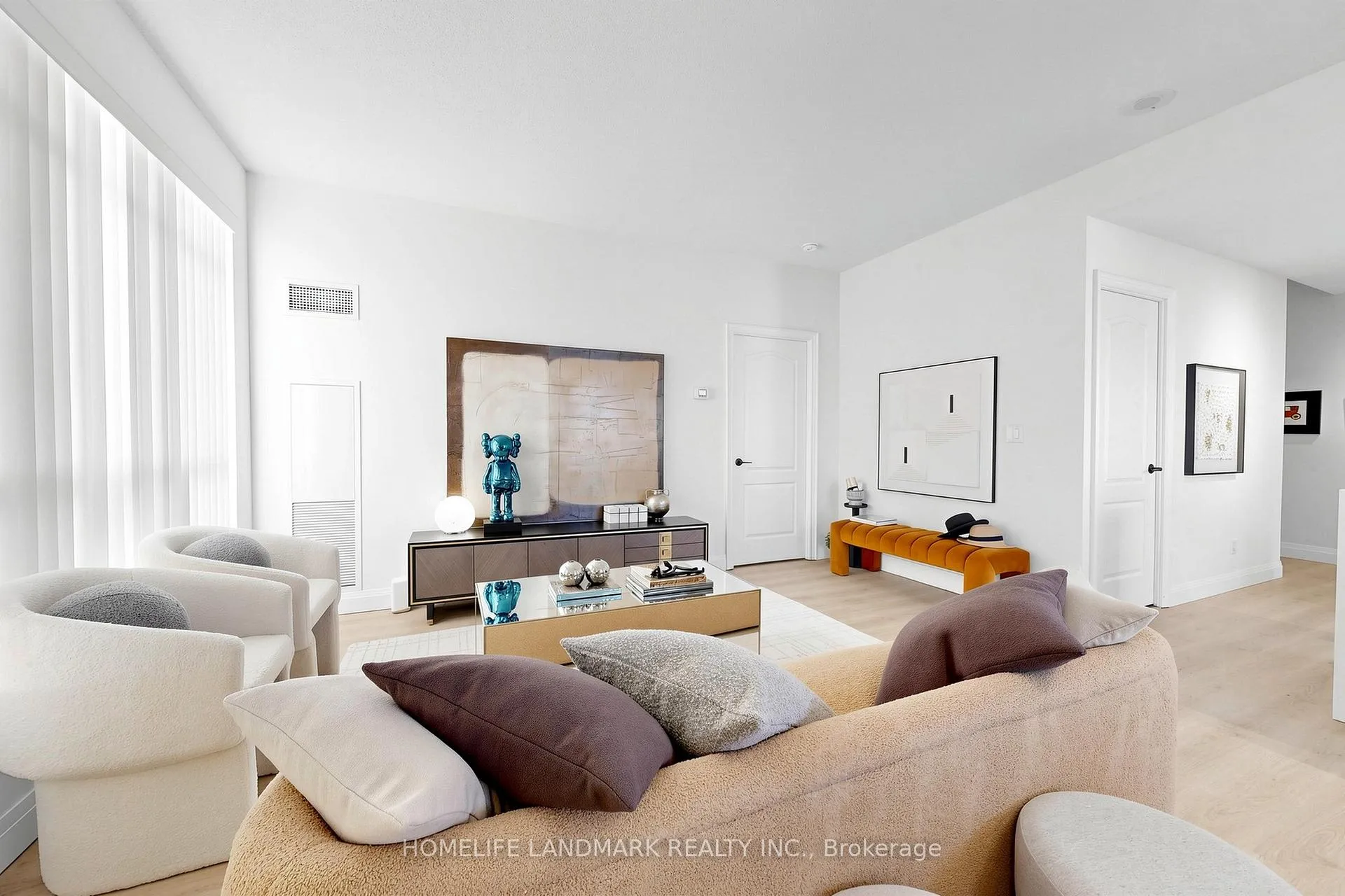 Photo 3 of Unit Lph5, 51 Saddlecreek Drive, Markham, Commerce Valley — HOMEH