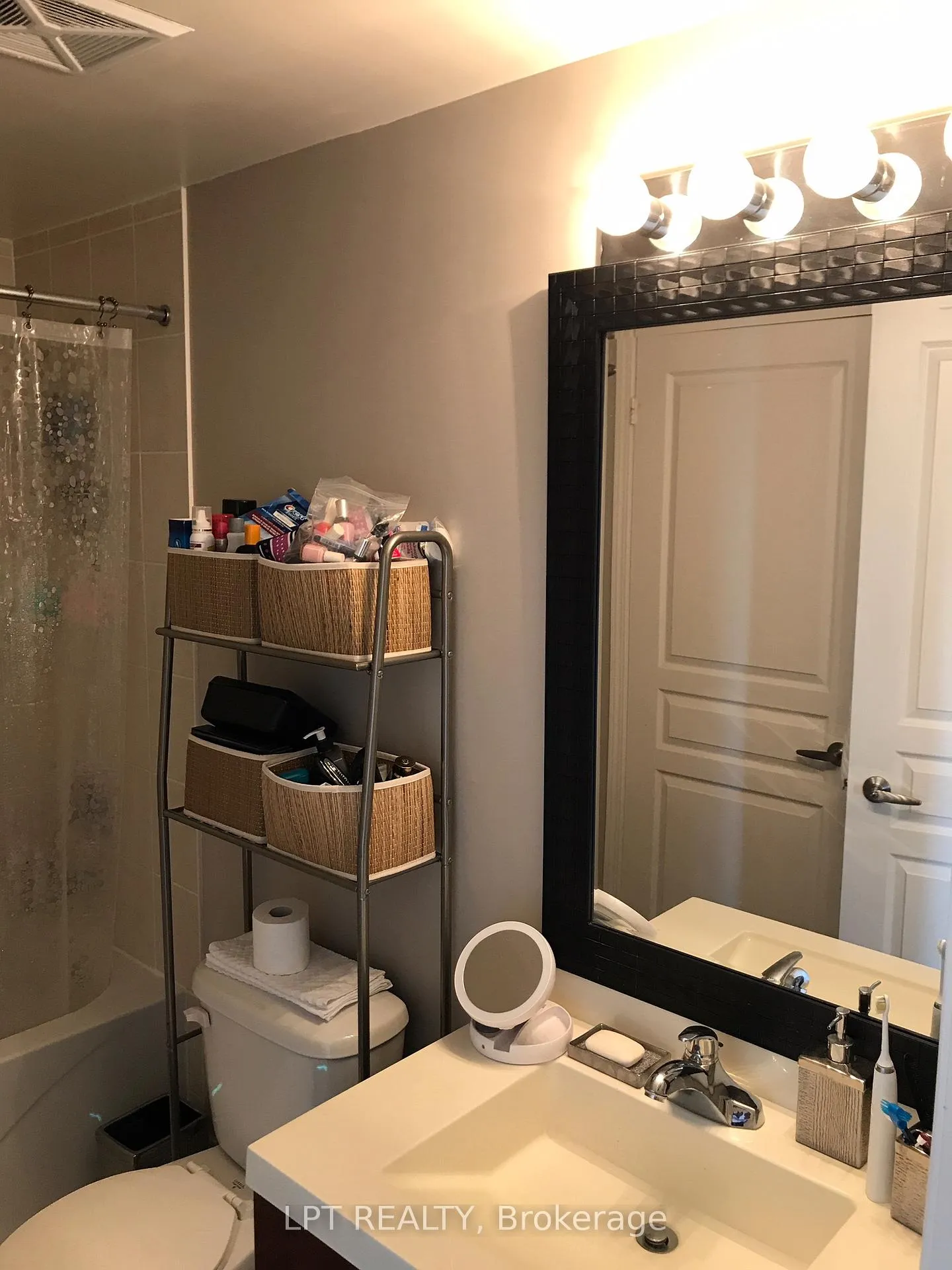 Photo 10 of Unit 1102, 15 Legion Road, Etobicoke, Mimico — HOMEH