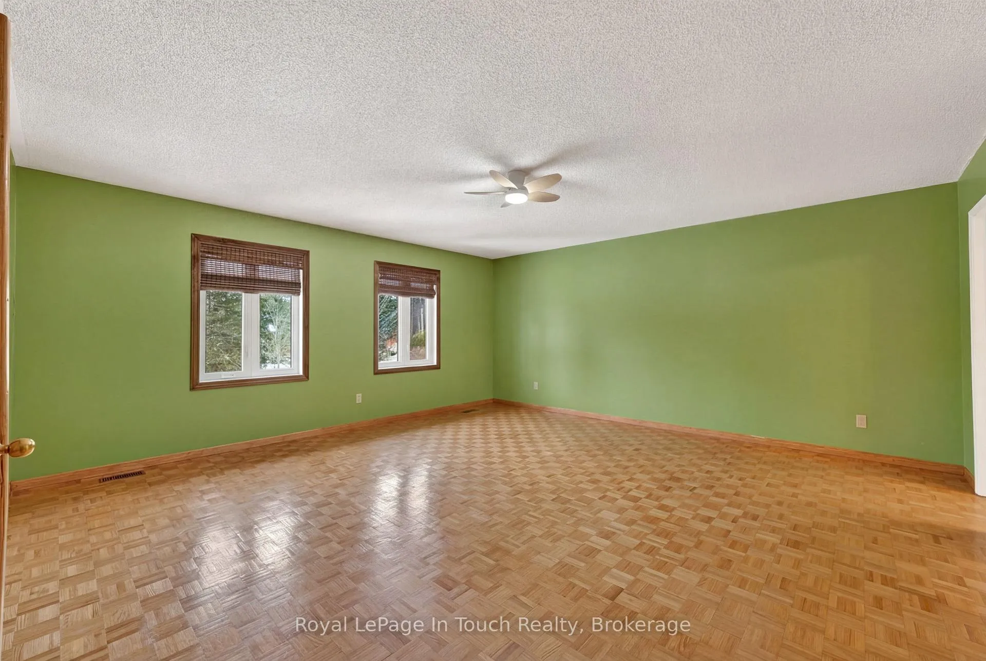 Photo 17 of 23 Duquette Court, Tiny, Rural Tiny — HOMEH