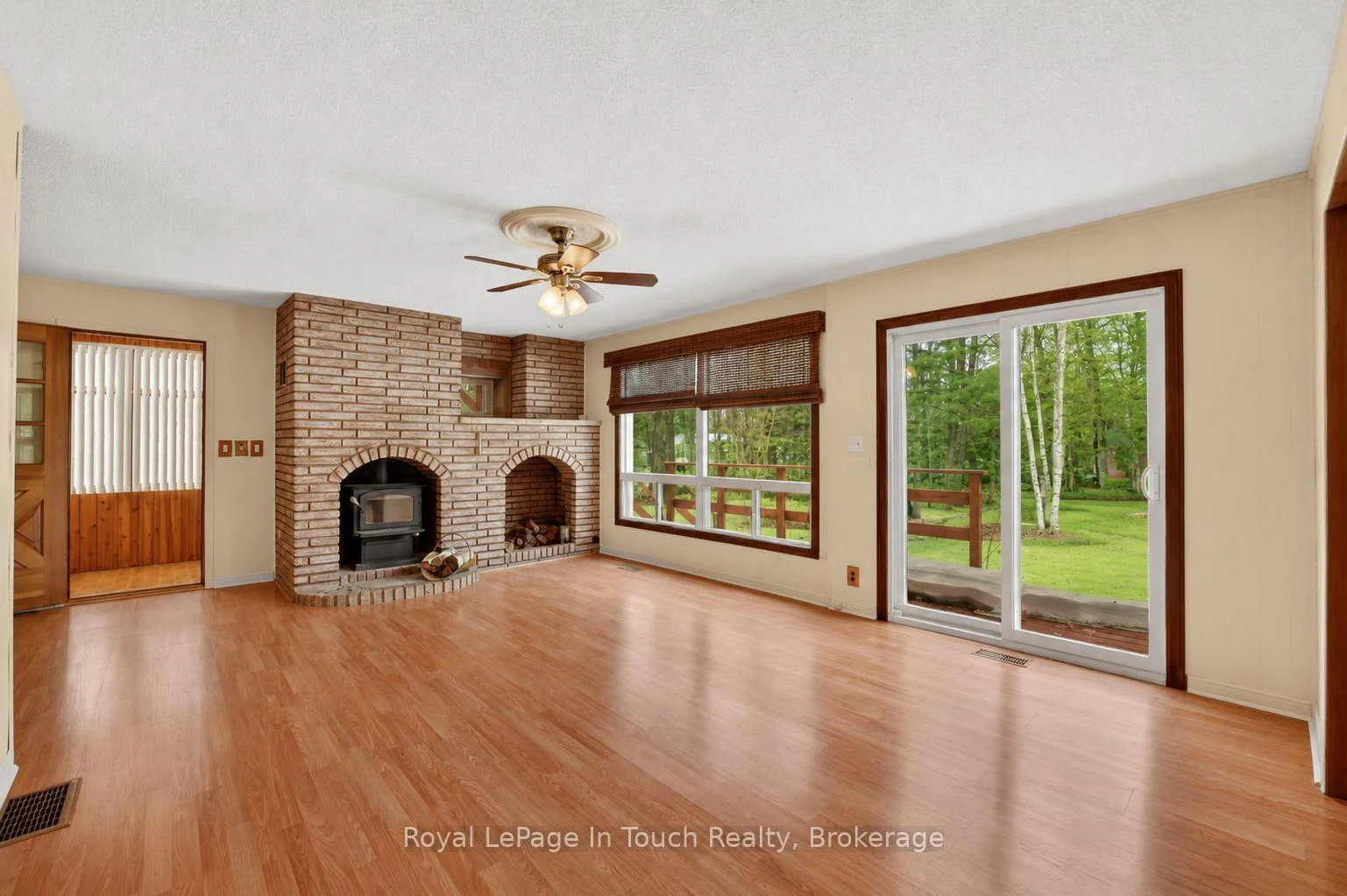 Photo 10 of 23 Duquette Court, Tiny, Rural Tiny — HOMEH
