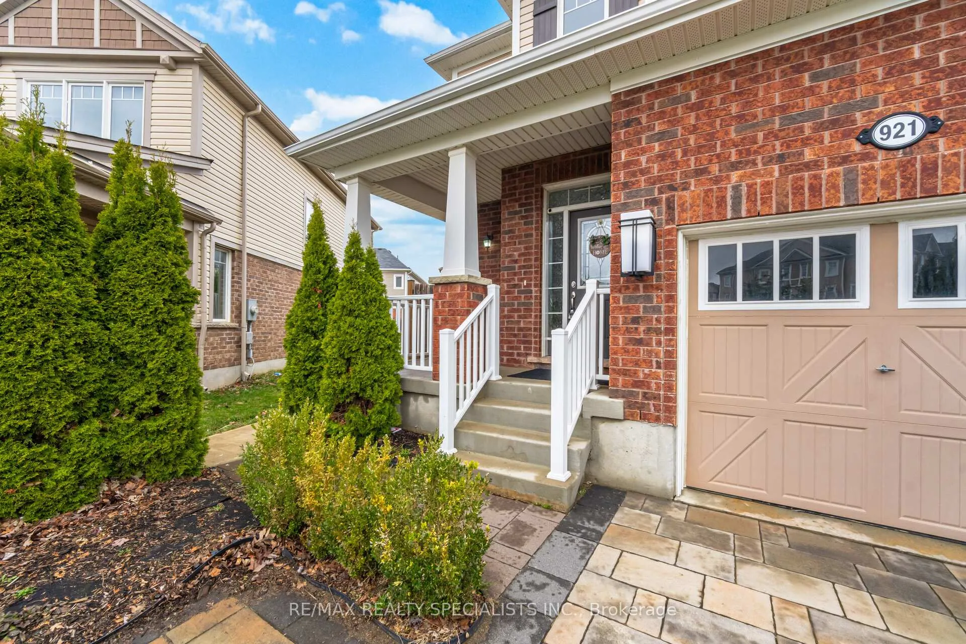 Photo 6 of 921 Orr Court, Kitchener, Rosenburg — HOMEH