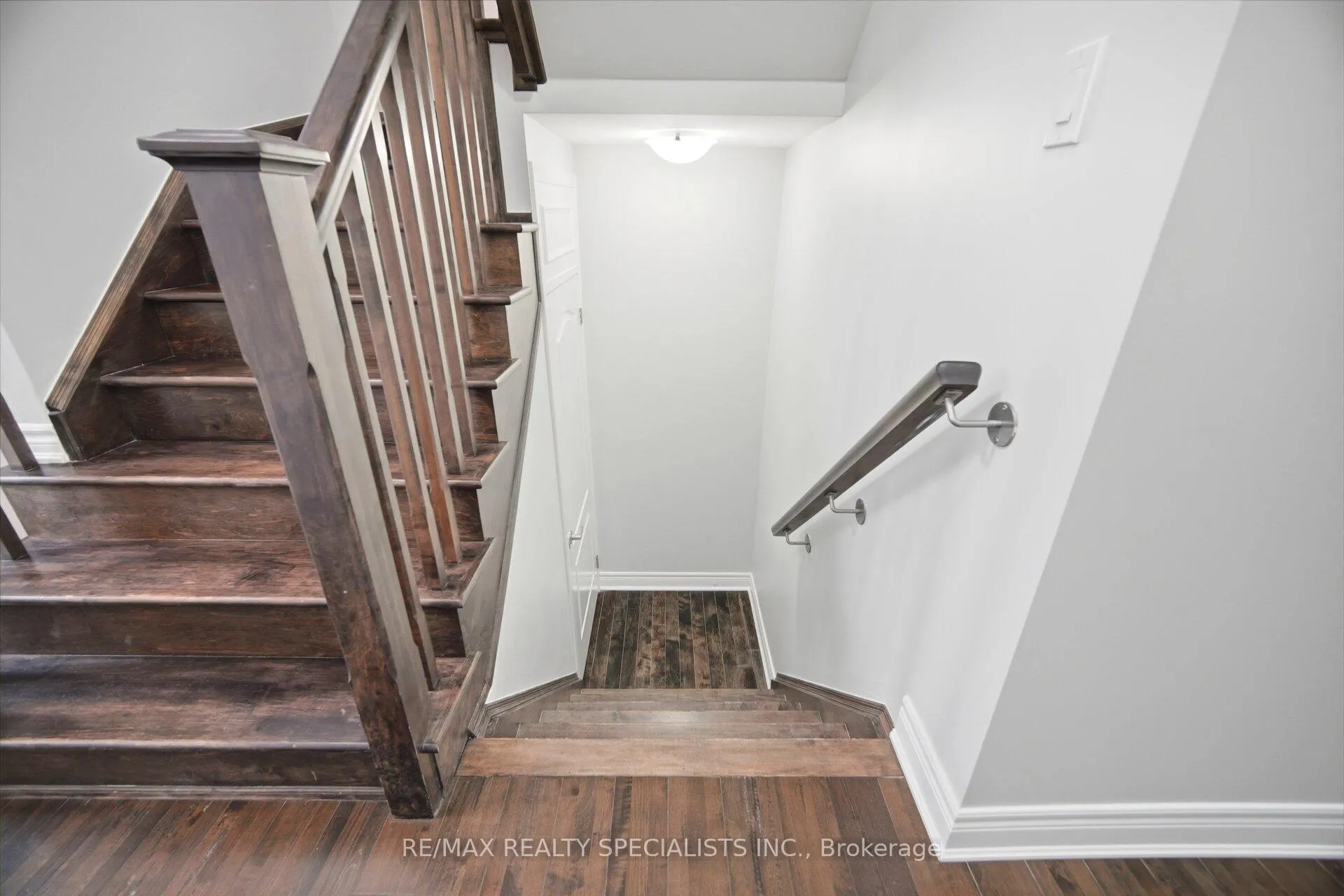 Photo 35 of 921 Orr Court, Kitchener, Rosenburg — HOMEH