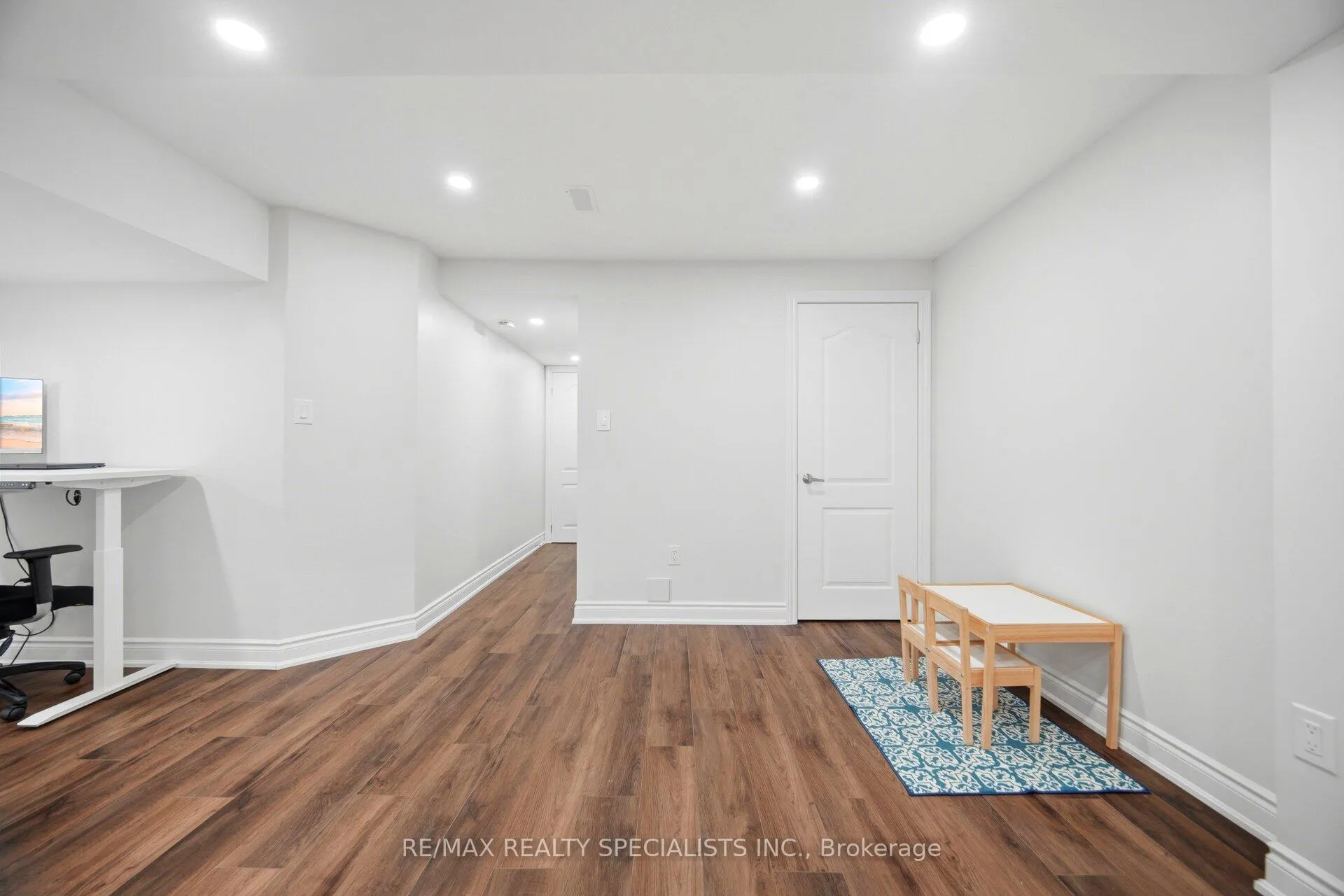 Photo 38 of 921 Orr Court, Kitchener, Rosenburg — HOMEH