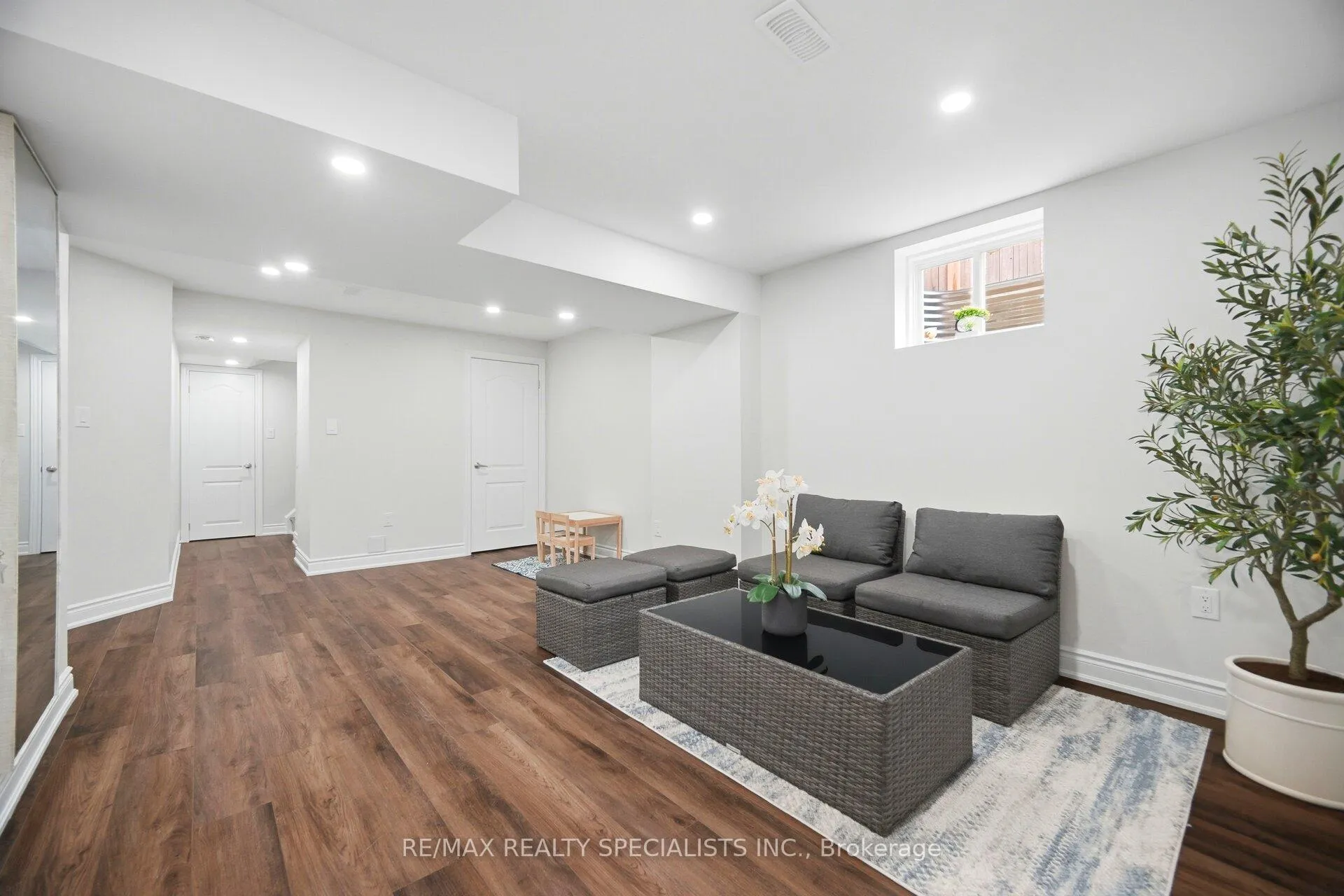 Photo 41 of 921 Orr Court, Kitchener, Rosenburg — HOMEH