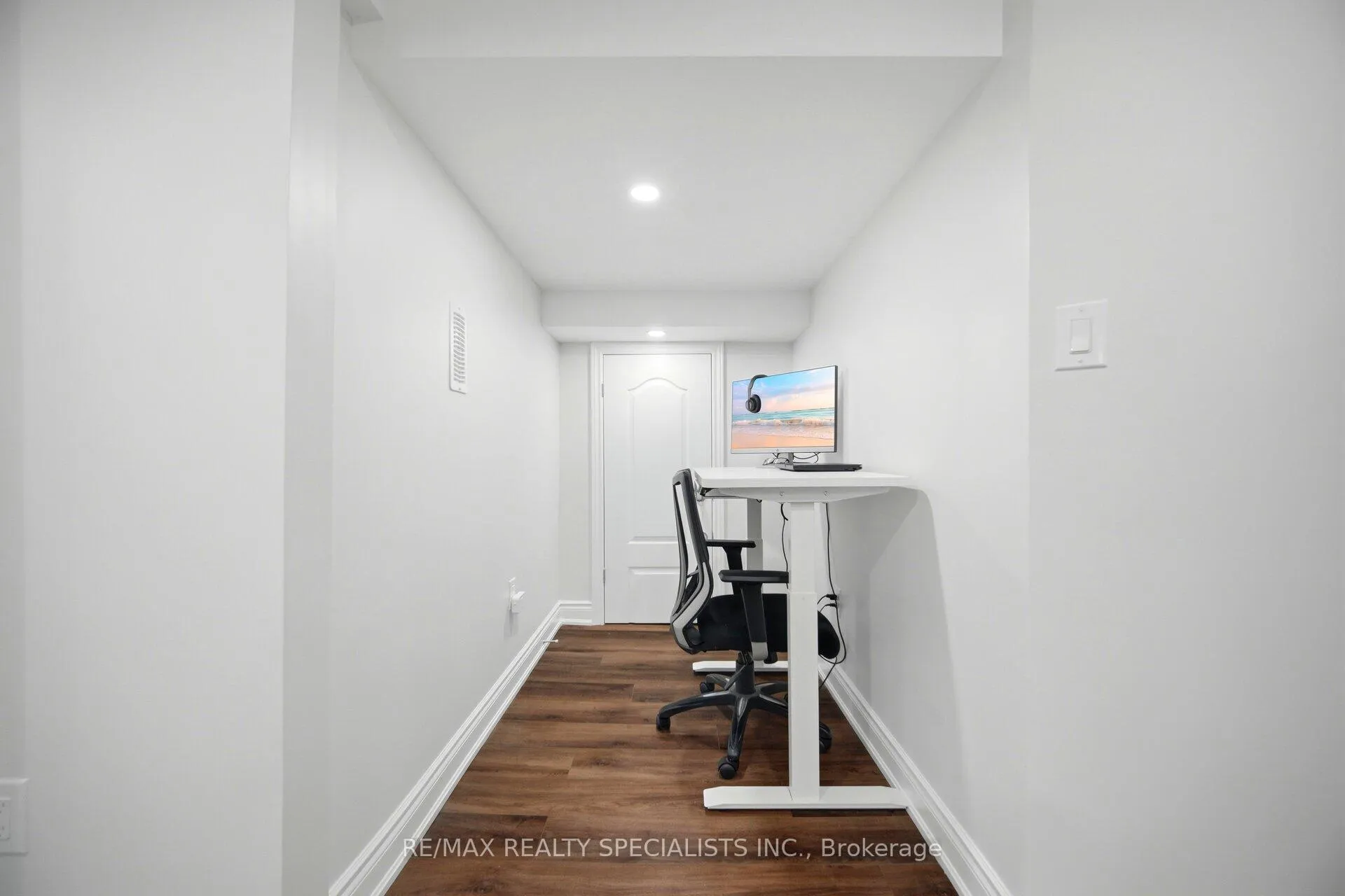 Photo 43 of 921 Orr Court, Kitchener, Rosenburg — HOMEH