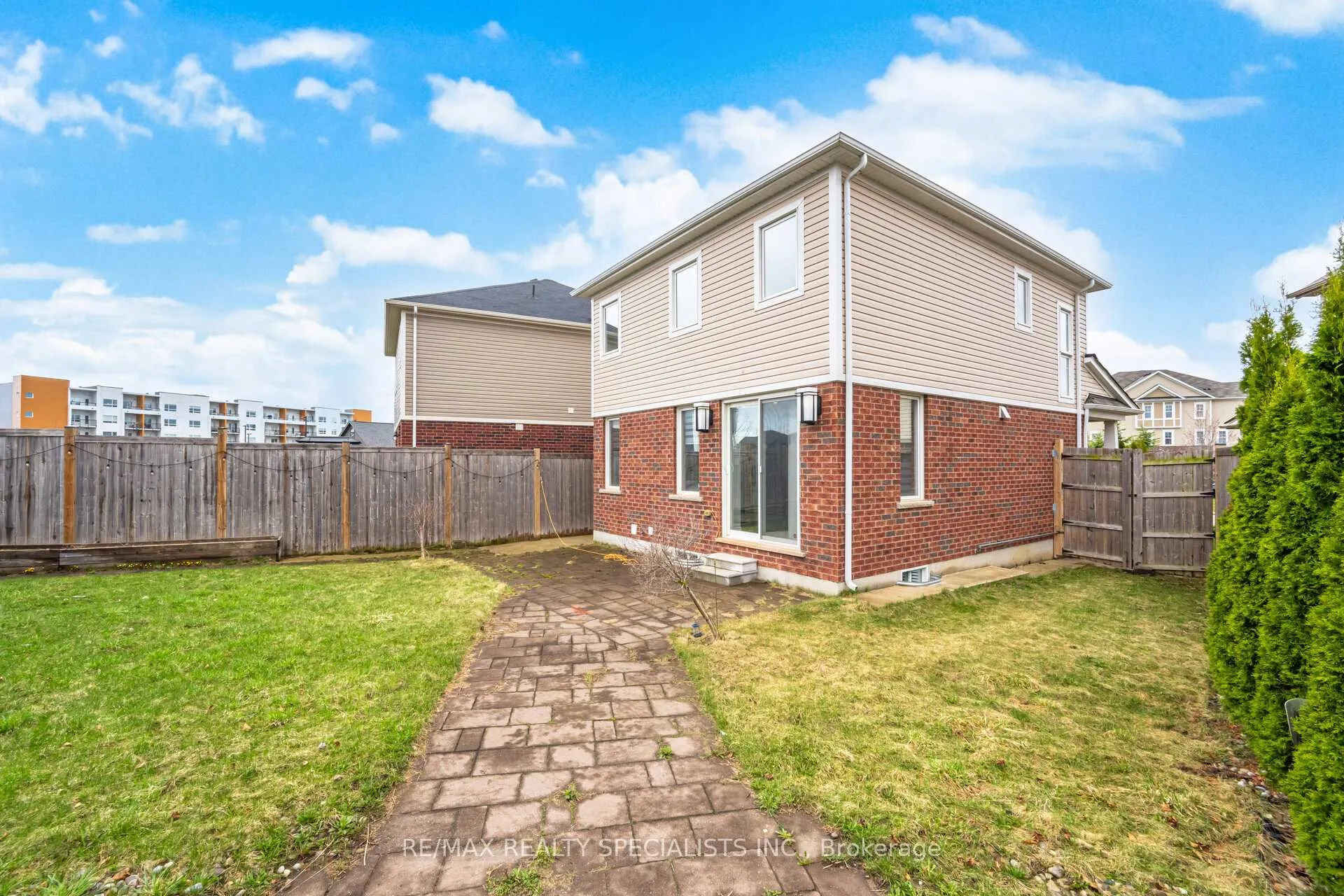 Photo 46 of 921 Orr Court, Kitchener, Rosenburg — HOMEH