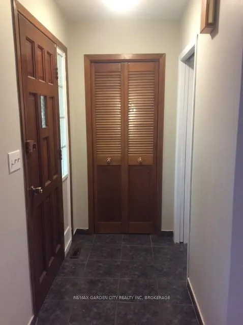 Photo 3 of Unit Upper, 43 Dunvegan Road, St. Catharines, Secord Woods — HOMEH