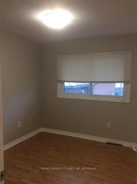 Photo 12 of Unit Upper, 43 Dunvegan Road, St. Catharines, Secord Woods — HOMEH