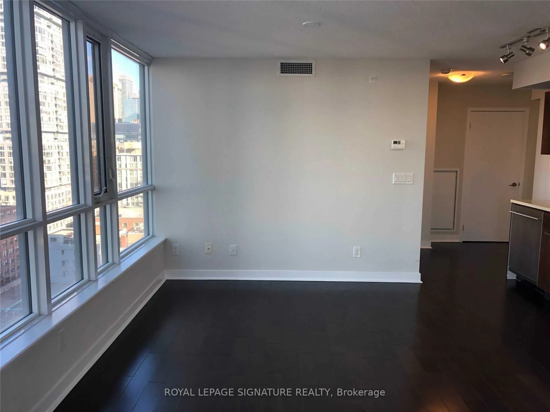 Photo 3 of Unit 1802, 295 Adelaide Street W, Toronto, Waterfront Communities — HOMEH