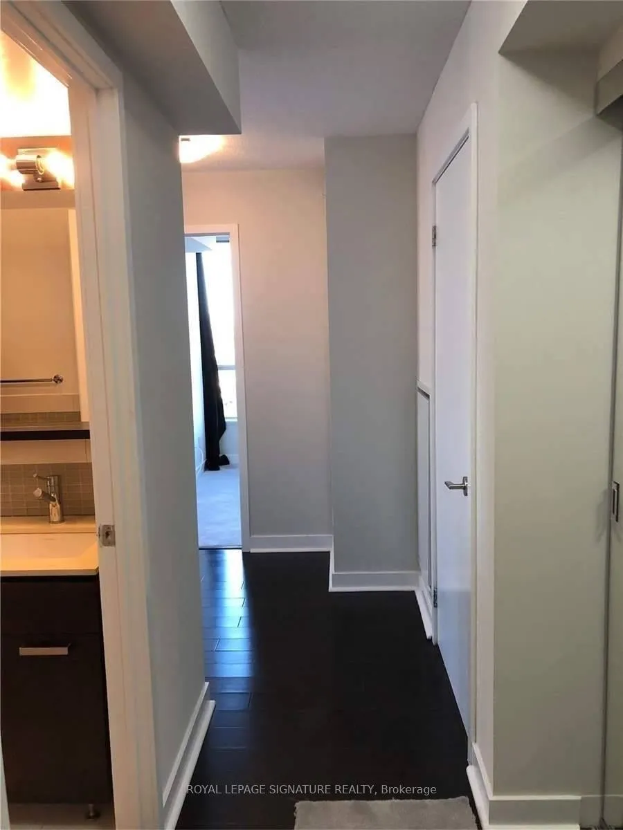 Photo 4 of Unit 1802, 295 Adelaide Street W, Toronto, Waterfront Communities — HOMEH