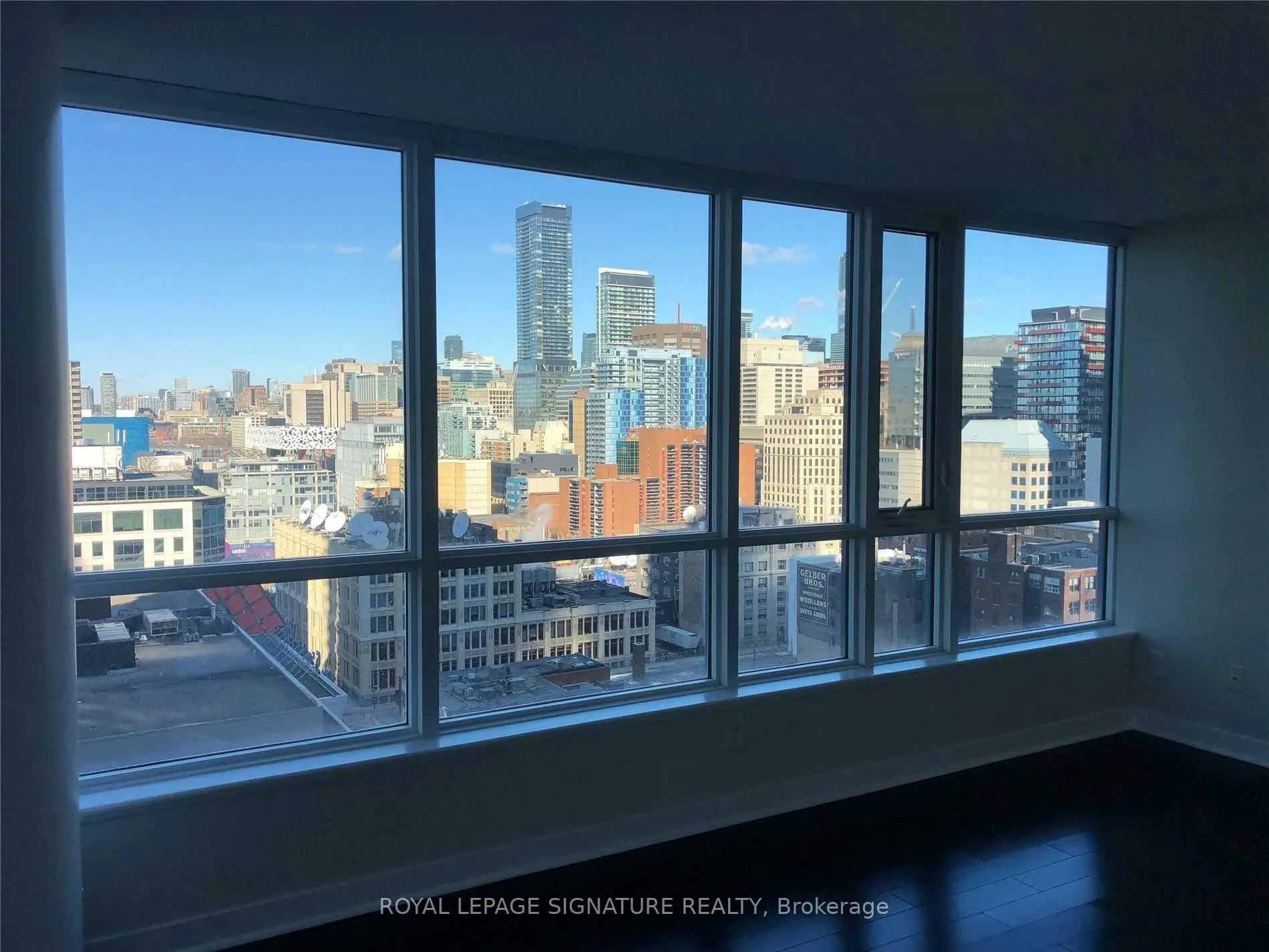Photo 6 of Unit 1802, 295 Adelaide Street W, Toronto, Waterfront Communities — HOMEH
