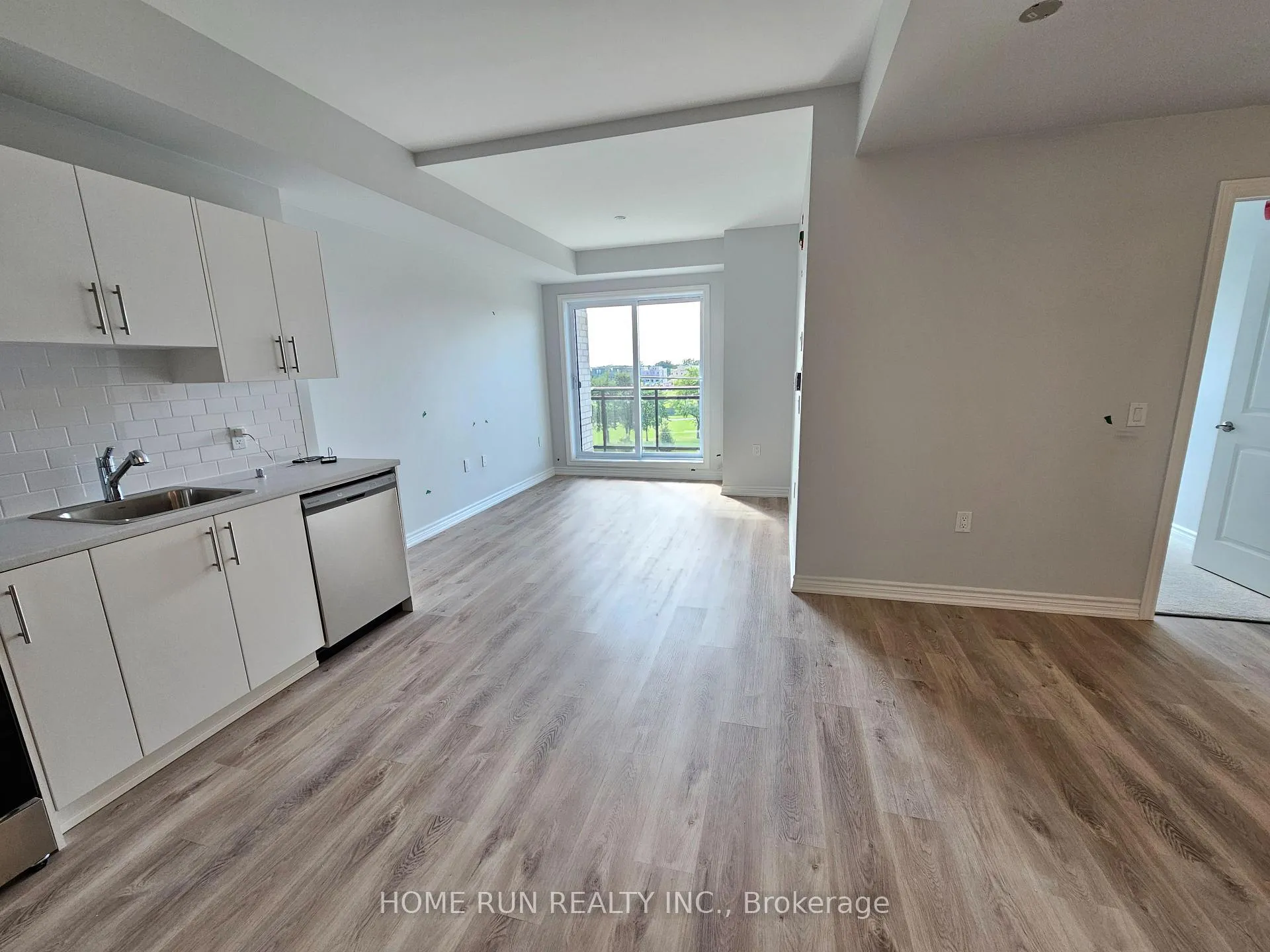 Photo 2 of Unit 411, 397 Codd's Road, Ottawa, CFB Rockcliffe and Area — HOMEH
