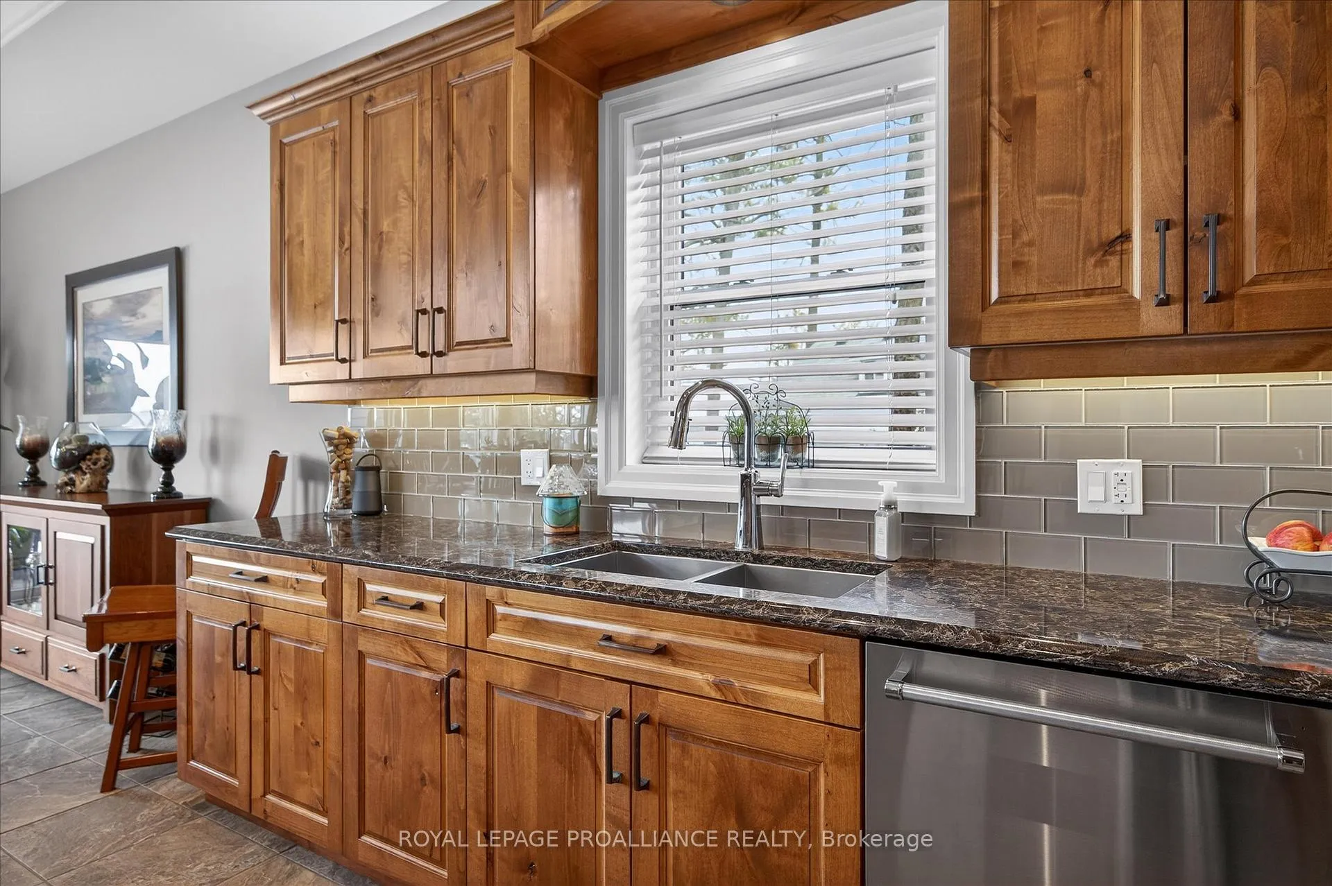 Photo 11 of 668 Hatton Avenue, Selwyn — HOMEH
