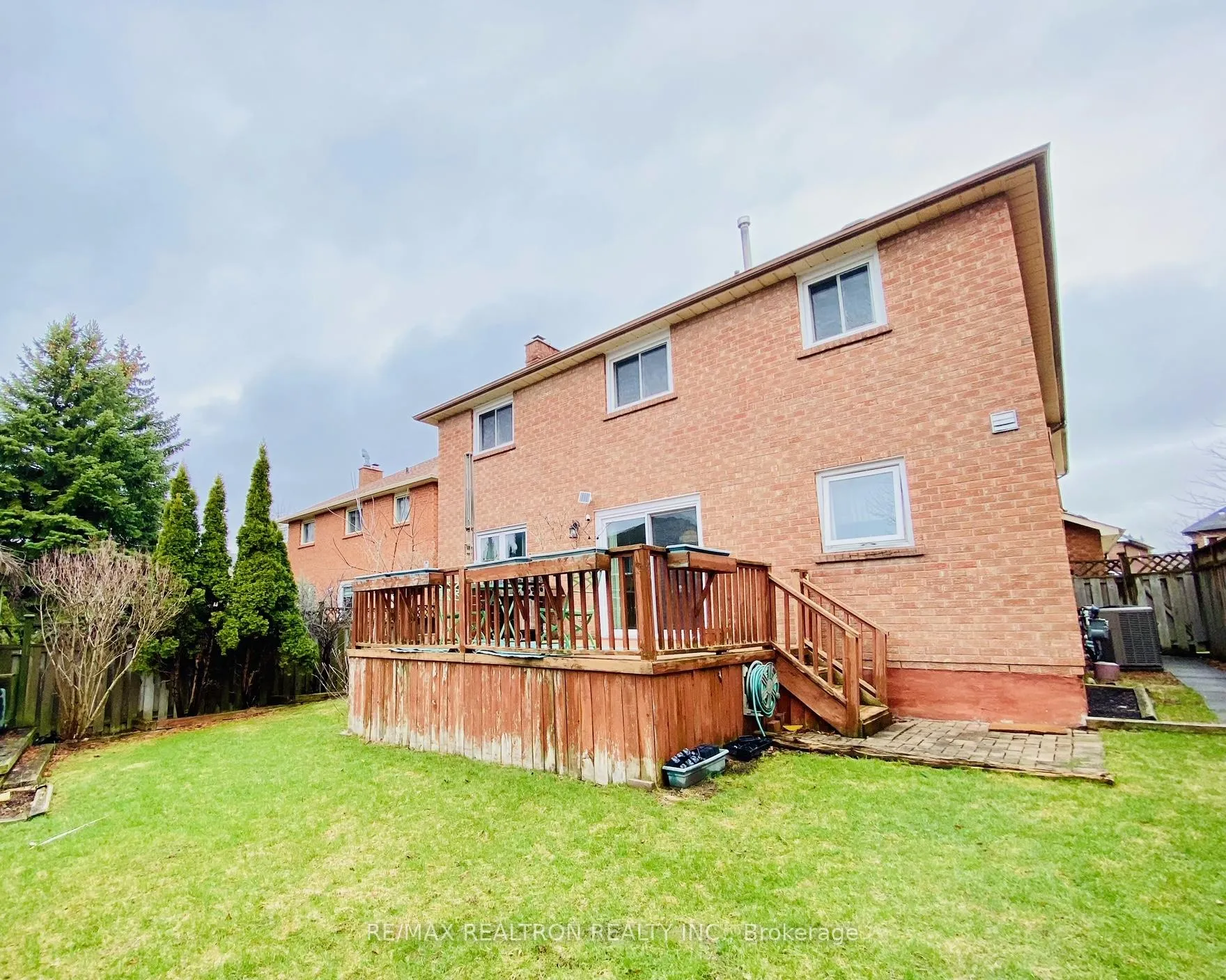 Photo 24 of 80 John Stiver Crescent, Markham, Buttonville — HOMEH