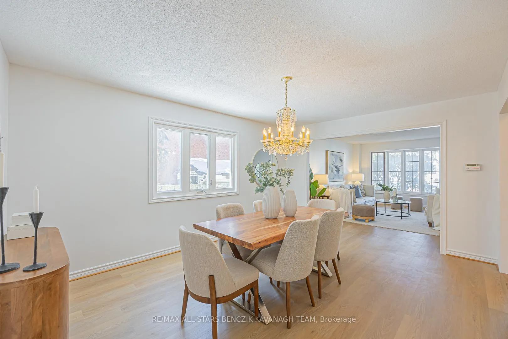 Photo 5 of 57 Highglen Avenue, Markham, Milliken Mills East — HOMEH