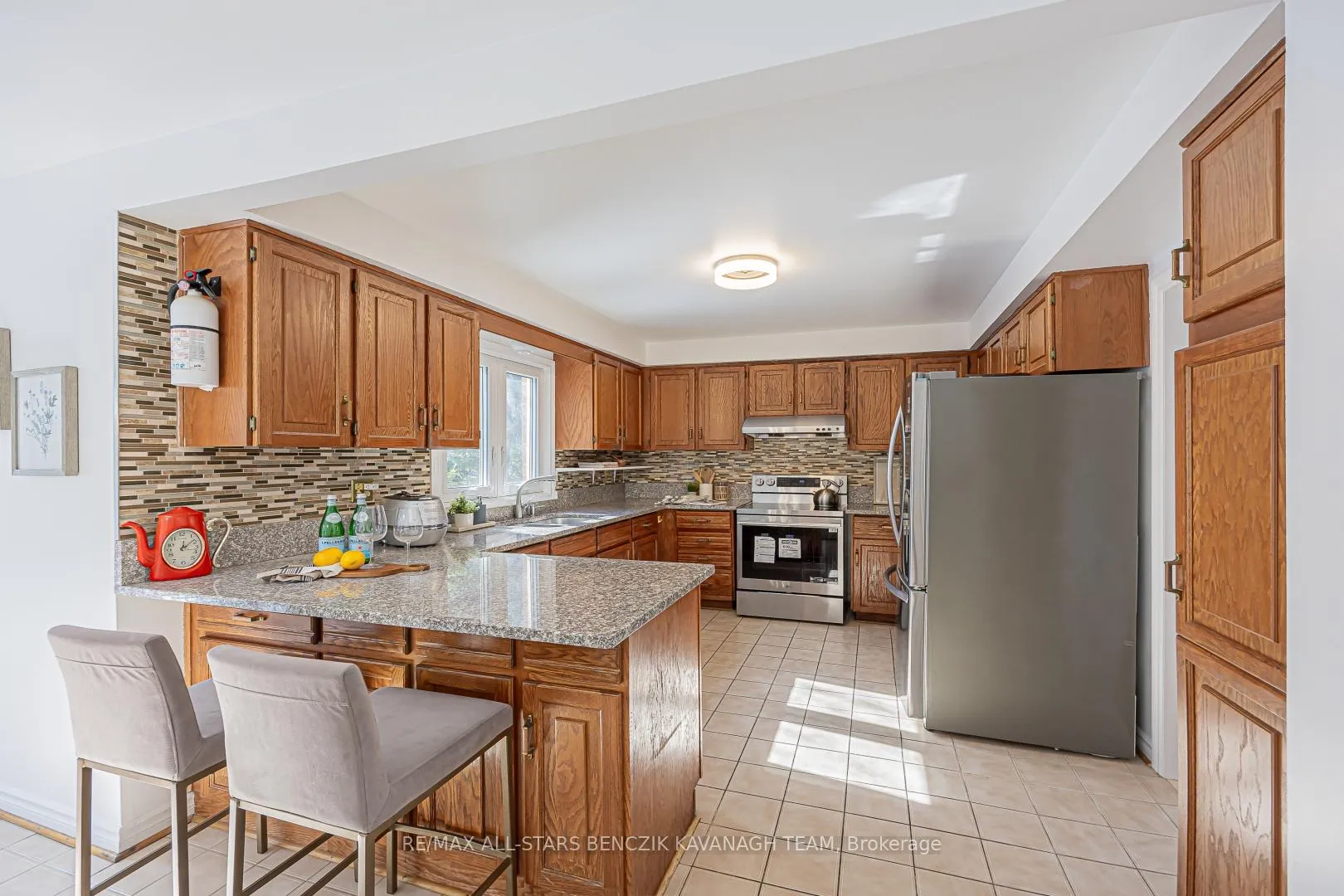 Photo 9 of 57 Highglen Avenue, Markham, Milliken Mills East — HOMEH