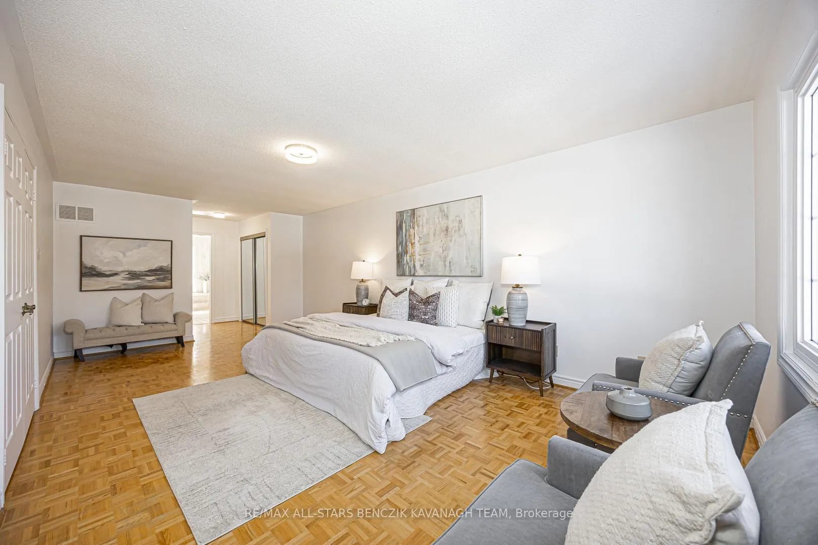 Photo 16 of 57 Highglen Avenue, Markham, Milliken Mills East — HOMEH