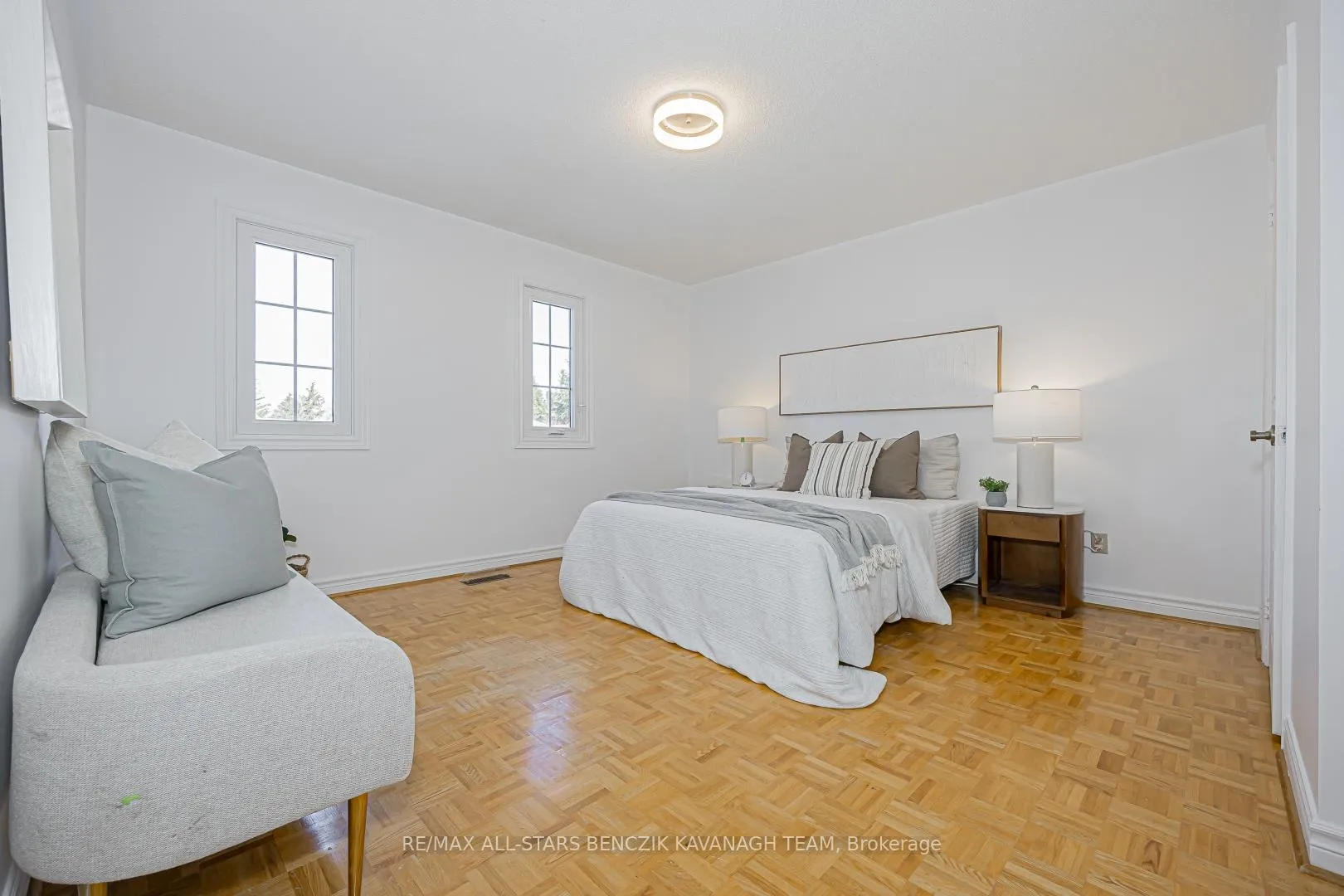 Photo 19 of 57 Highglen Avenue, Markham, Milliken Mills East — HOMEH