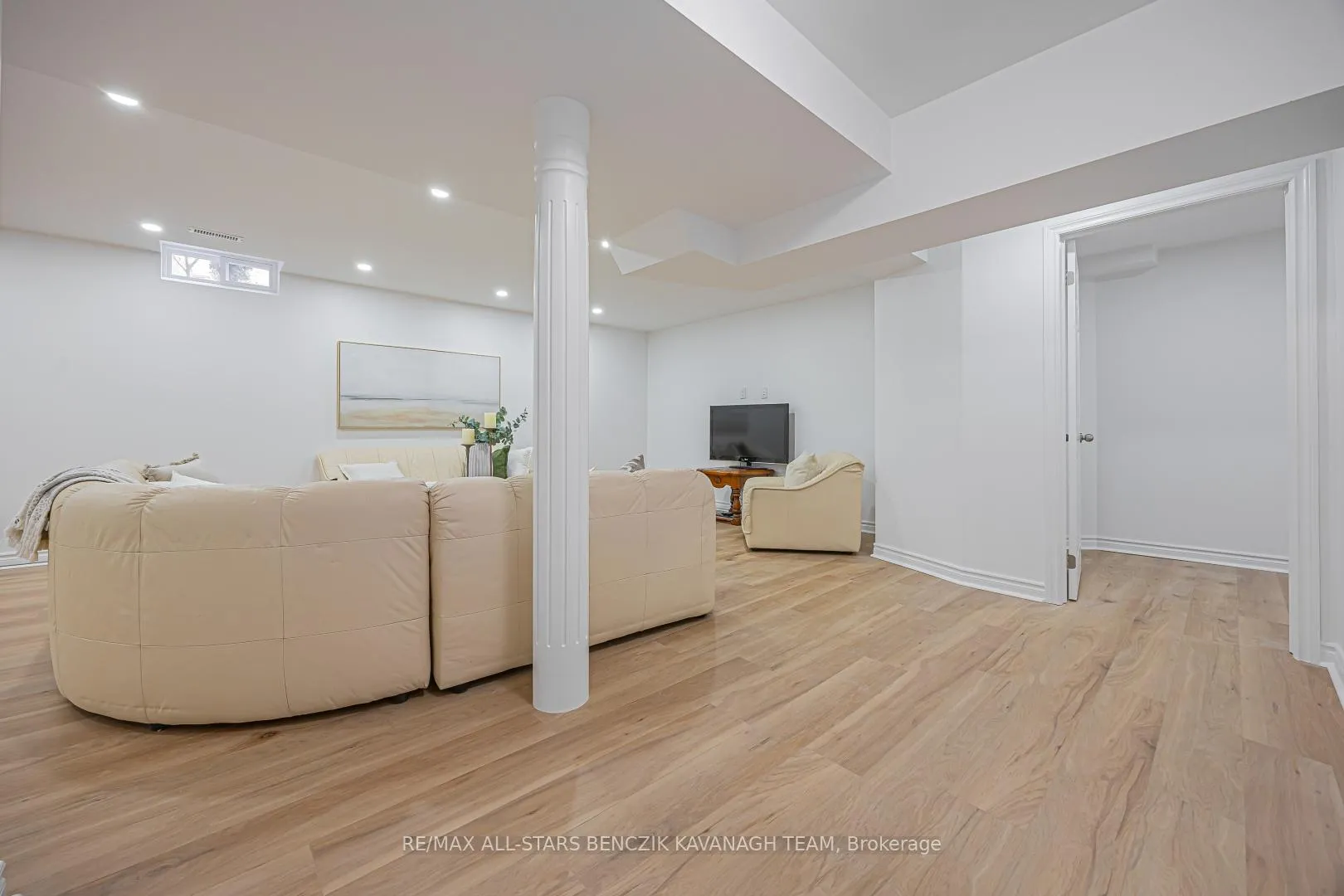 Photo 26 of 57 Highglen Avenue, Markham, Milliken Mills East — HOMEH