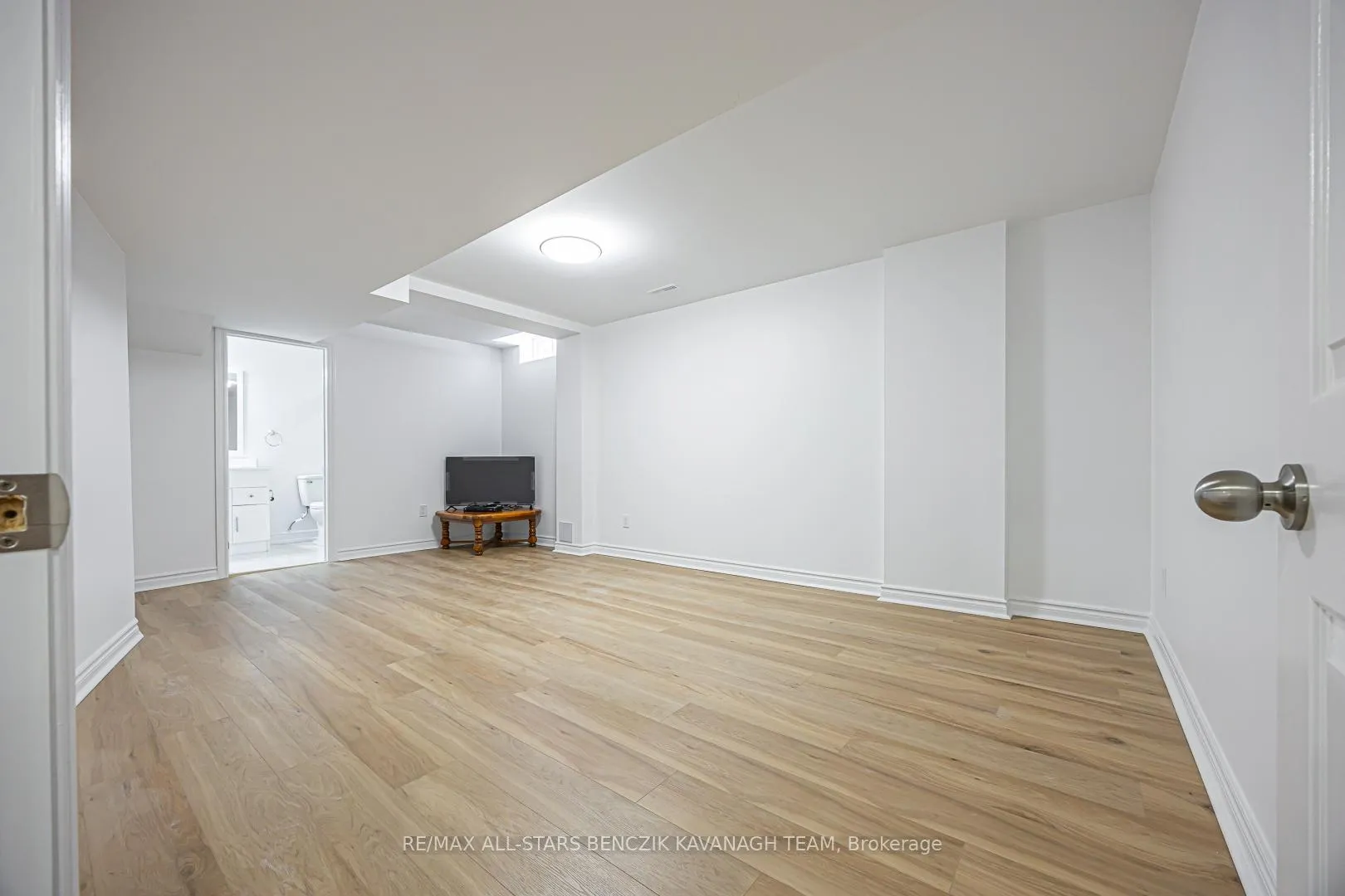 Photo 27 of 57 Highglen Avenue, Markham, Milliken Mills East — HOMEH