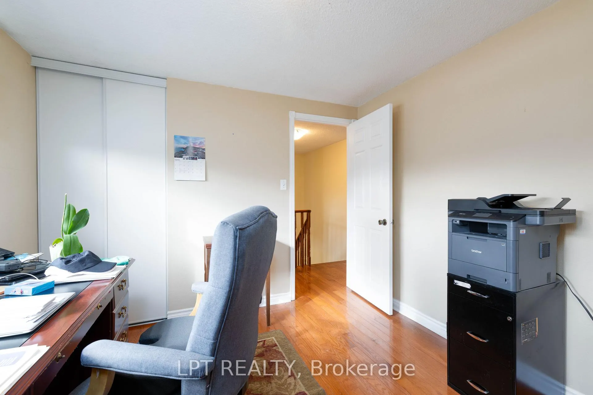 Photo 23 of 54 Meyer Circle, Markham, Markham Village — HOMEH
