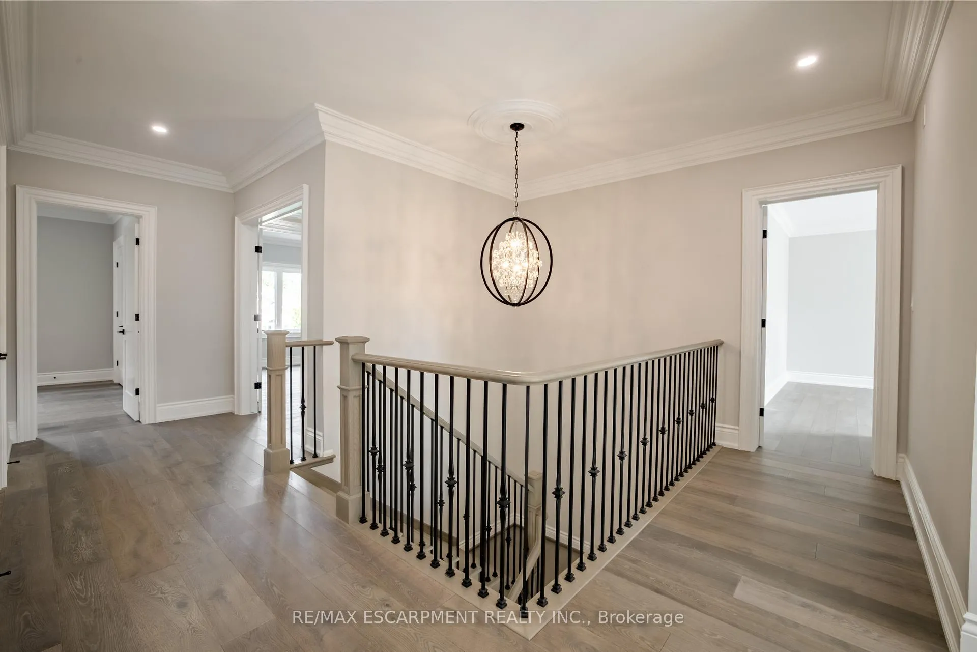 Photo 27 of 31 Bayside Court, Burlington, LaSalle — HOMEH