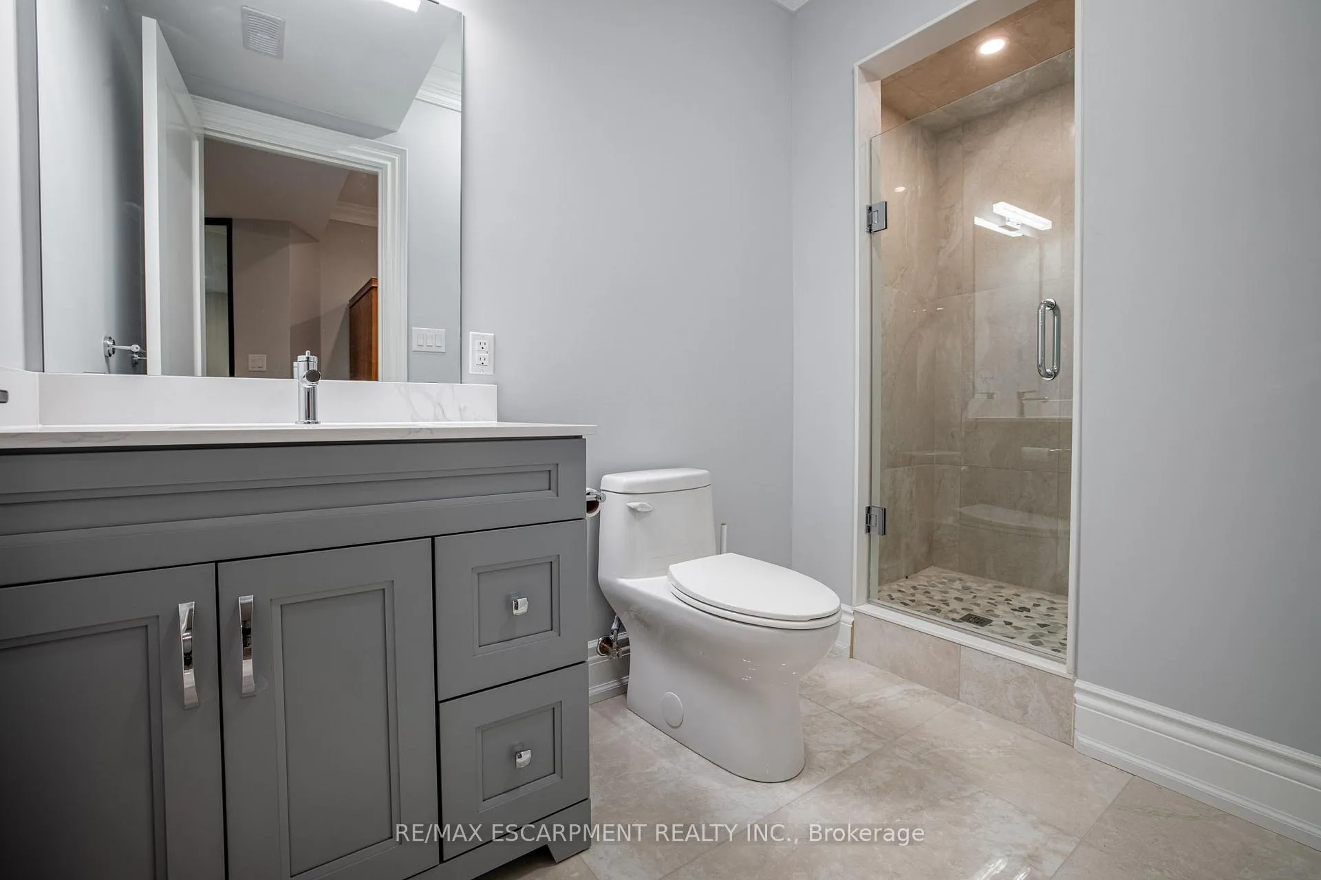 Photo 34 of 31 Bayside Court, Burlington, LaSalle — HOMEH