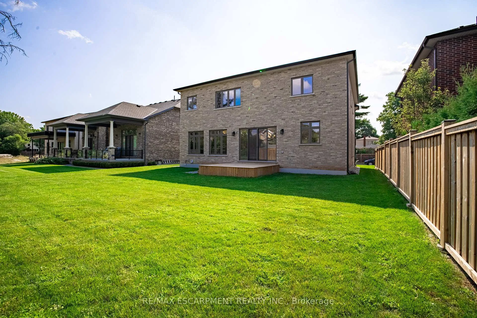 Photo 38 of 31 Bayside Court, Burlington, LaSalle — HOMEH