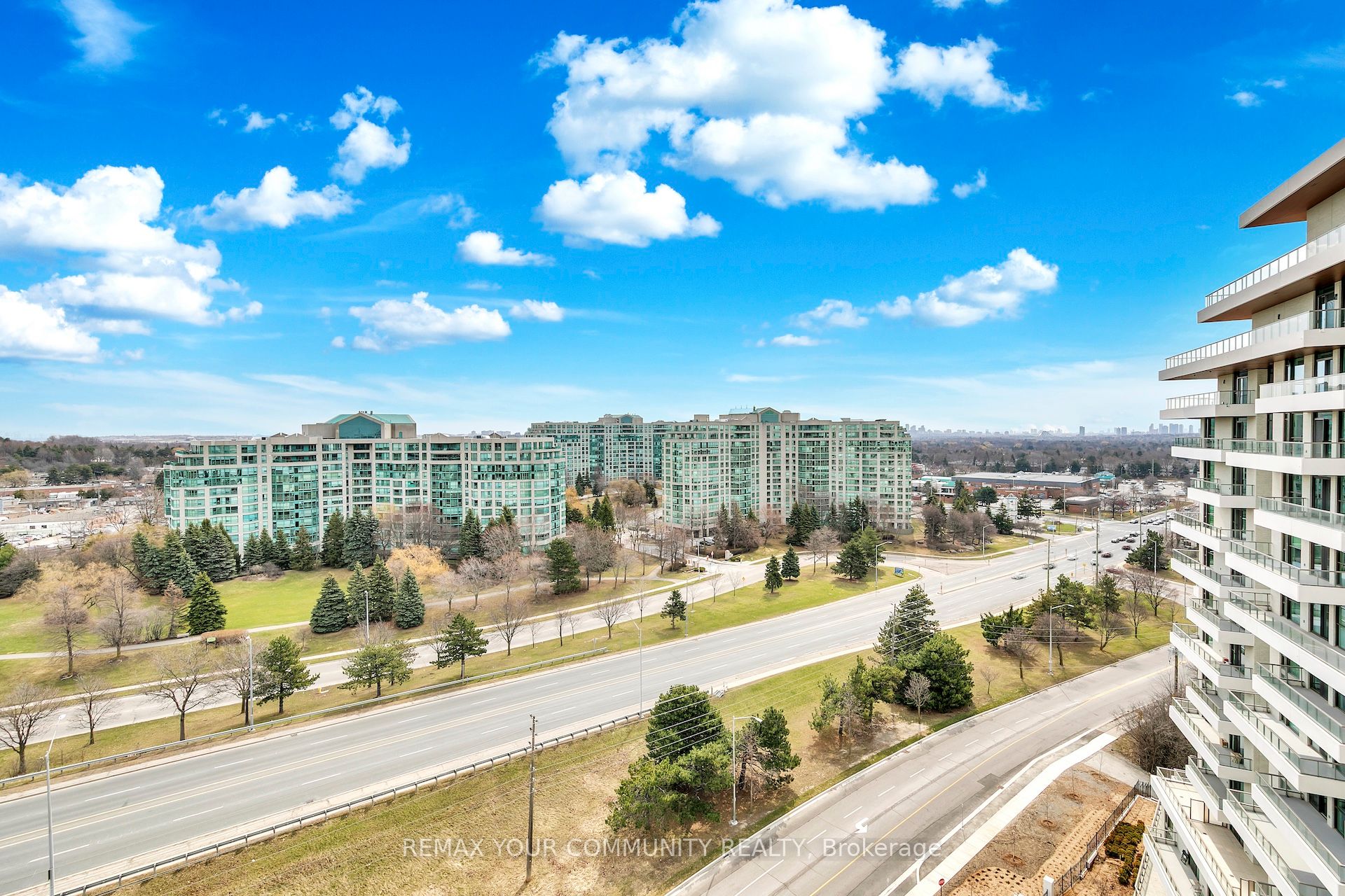 Photo 25 of Unit PH03, 397 Royal Orchard Boulevard, Markham, Royal Orchard — HOMEH