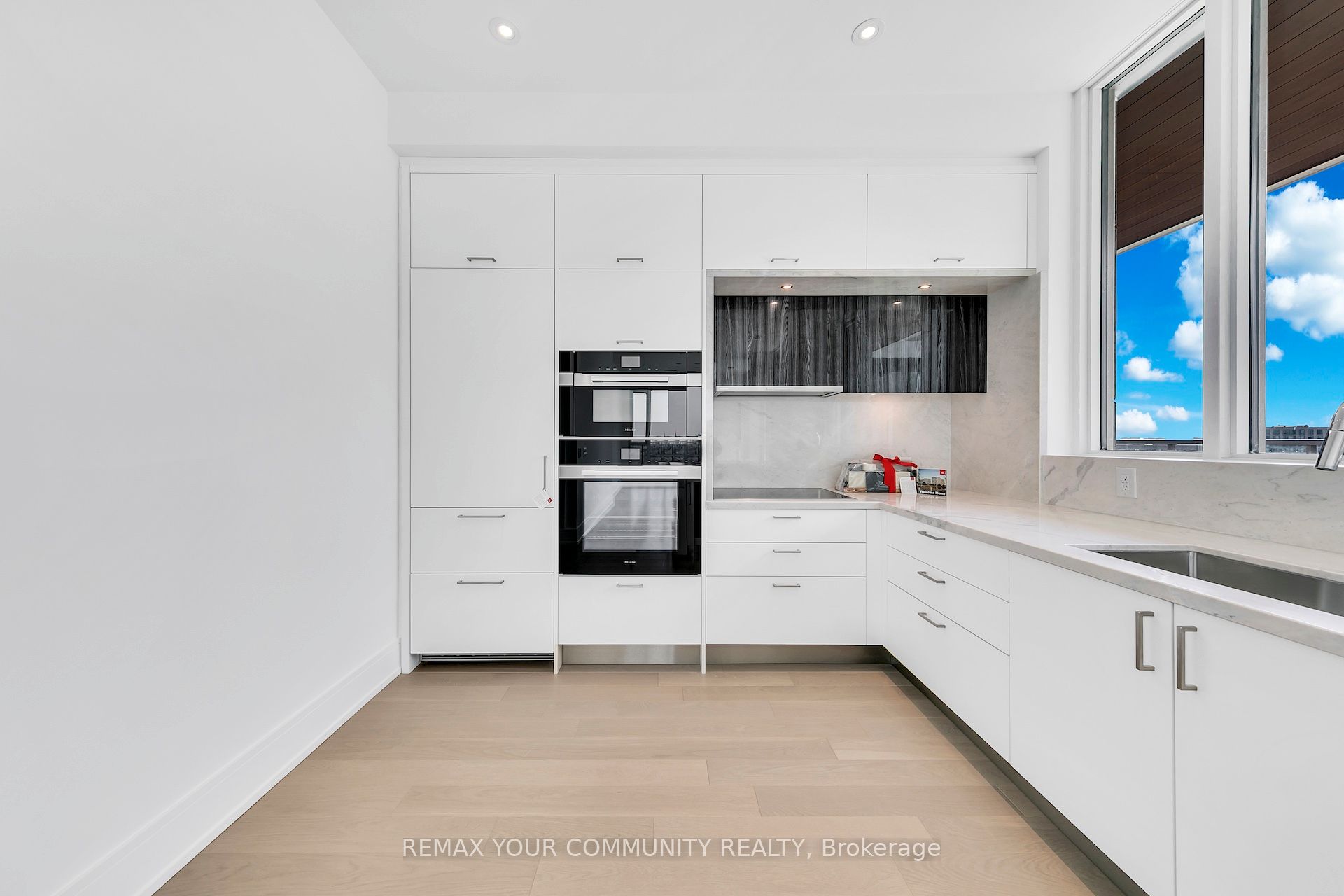 Photo 11 of Unit PH03, 397 Royal Orchard Boulevard, Markham, Royal Orchard — HOMEH