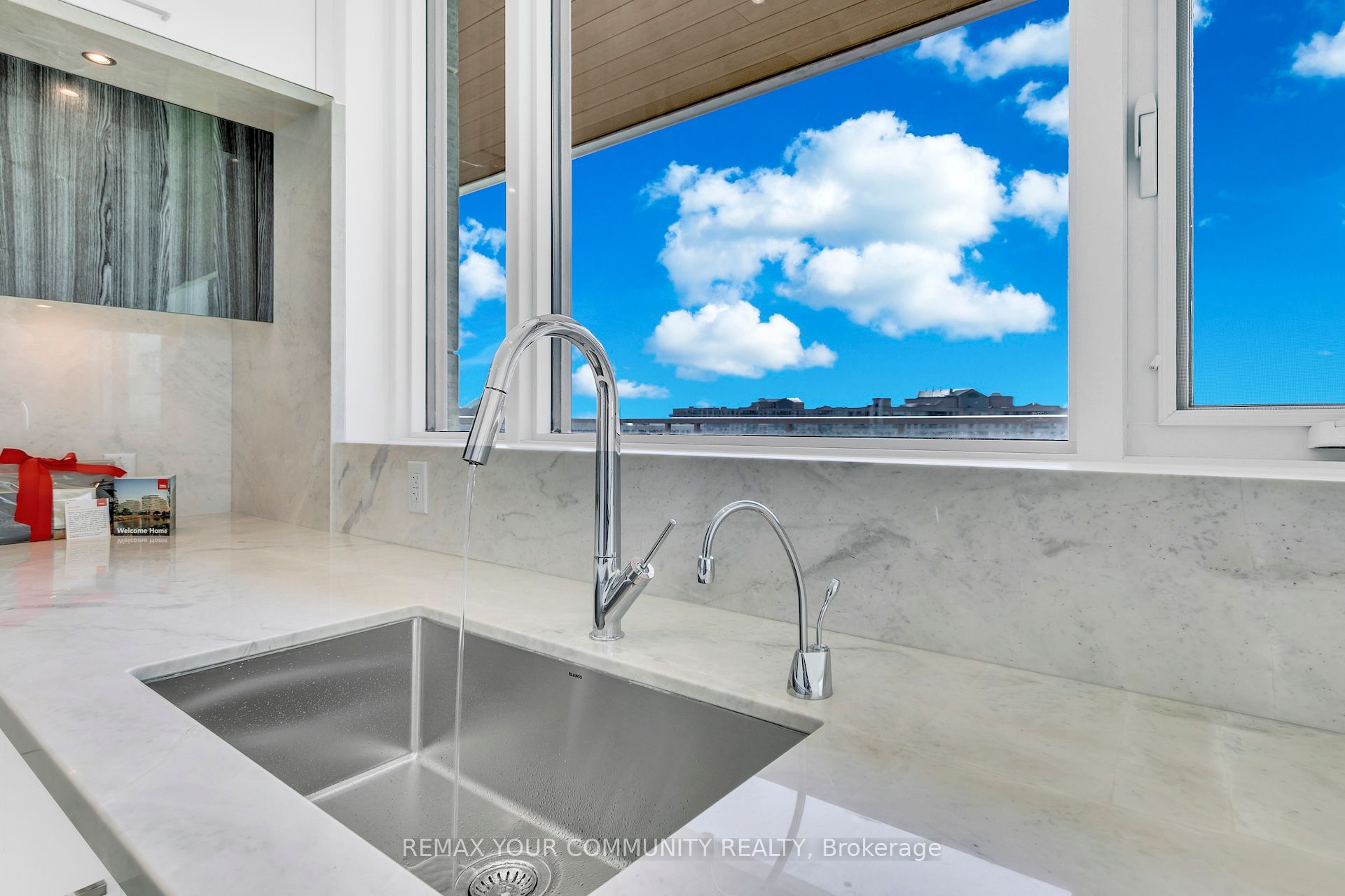 Photo 12 of Unit PH03, 397 Royal Orchard Boulevard, Markham, Royal Orchard — HOMEH