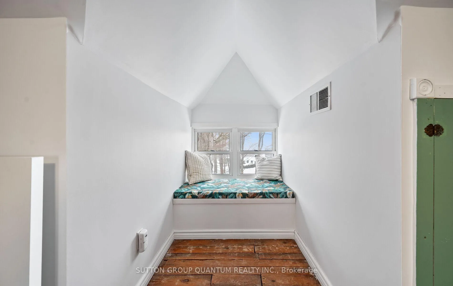 Photo 36 of 612 Main Street S, Norwich, Burgessville — HOMEH