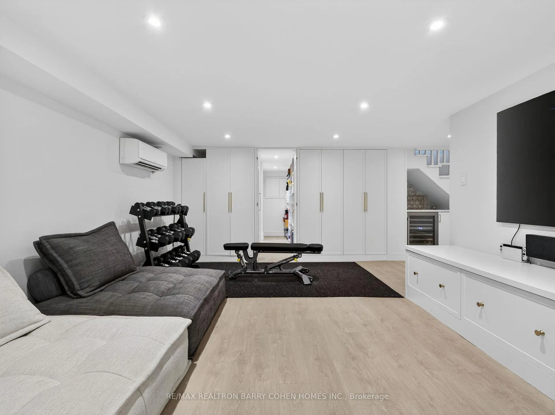 Photo 31 of 130 Mona Drive, Toronto, Lawrence Park South — HOMEH