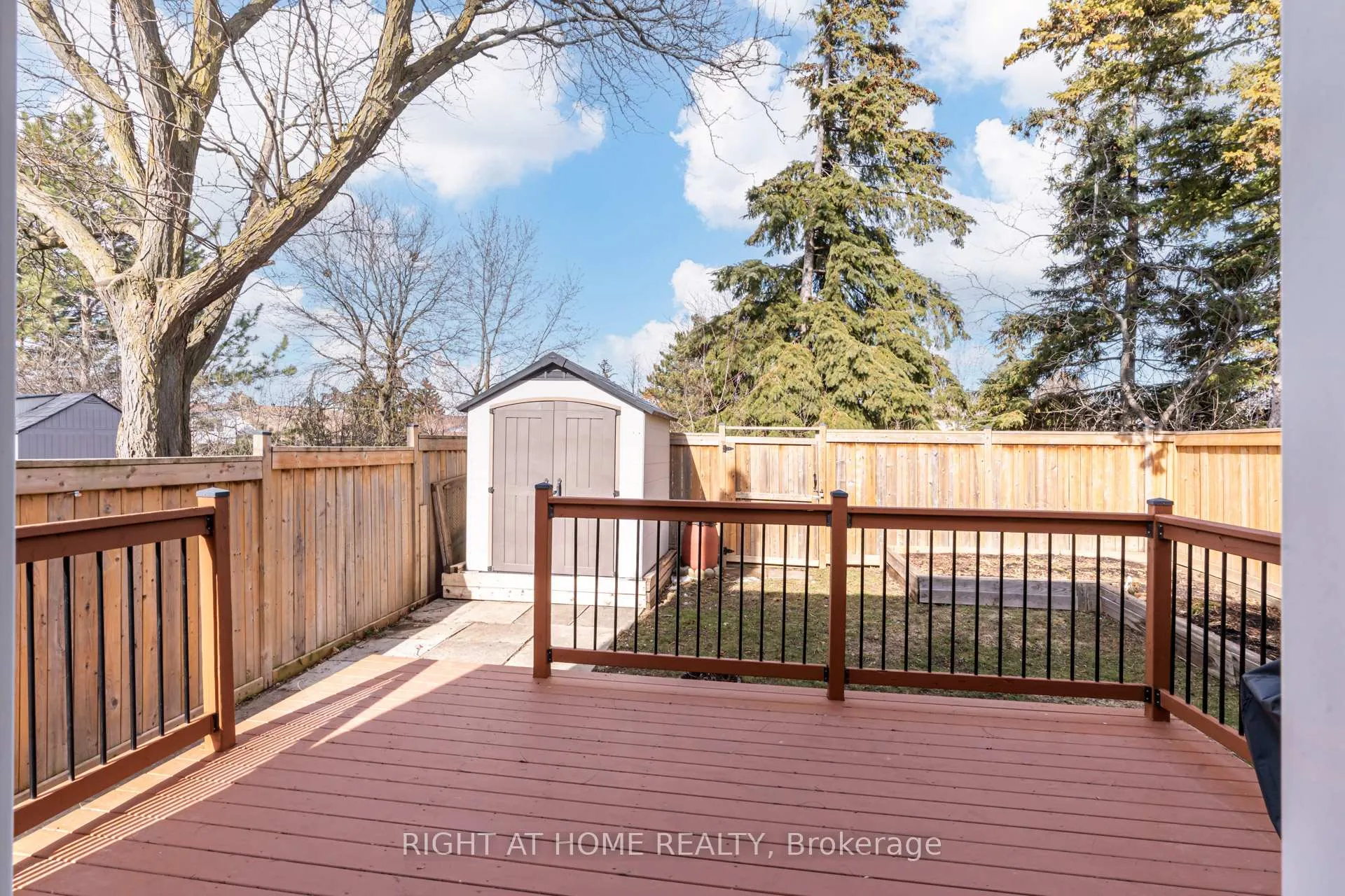 Photo 43 of 40 Salisbury Circle, Brampton, Brampton North — HOMEH