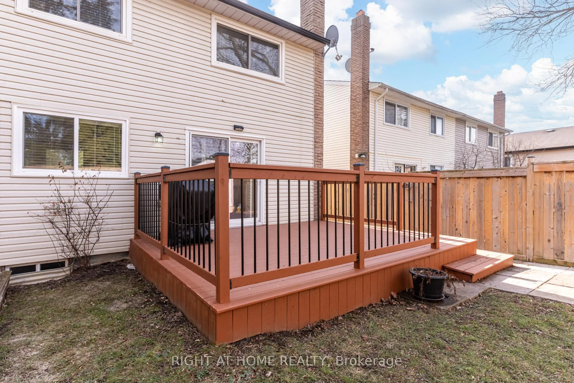 Photo 47 of 40 Salisbury Circle, Brampton, Brampton North — HOMEH