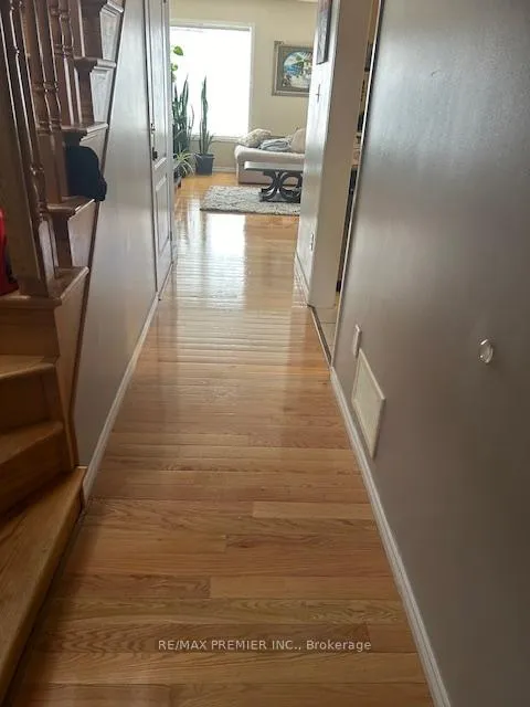 Photo 6 of Unit Main Fl, 111 Crystalview Crescent, Brampton, Bram East — HOMEH