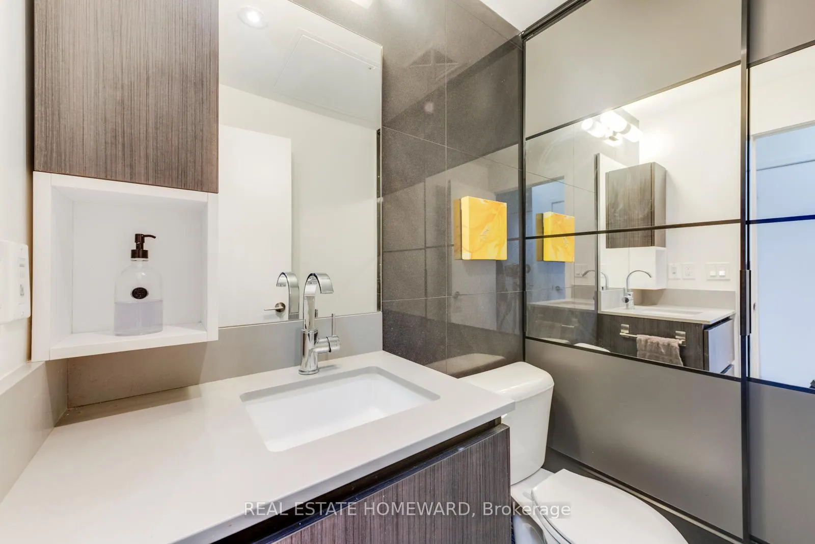 Photo 6 of Unit Suite 704, 25 Baseball Place, Toronto, South Riverdale — HOMEH