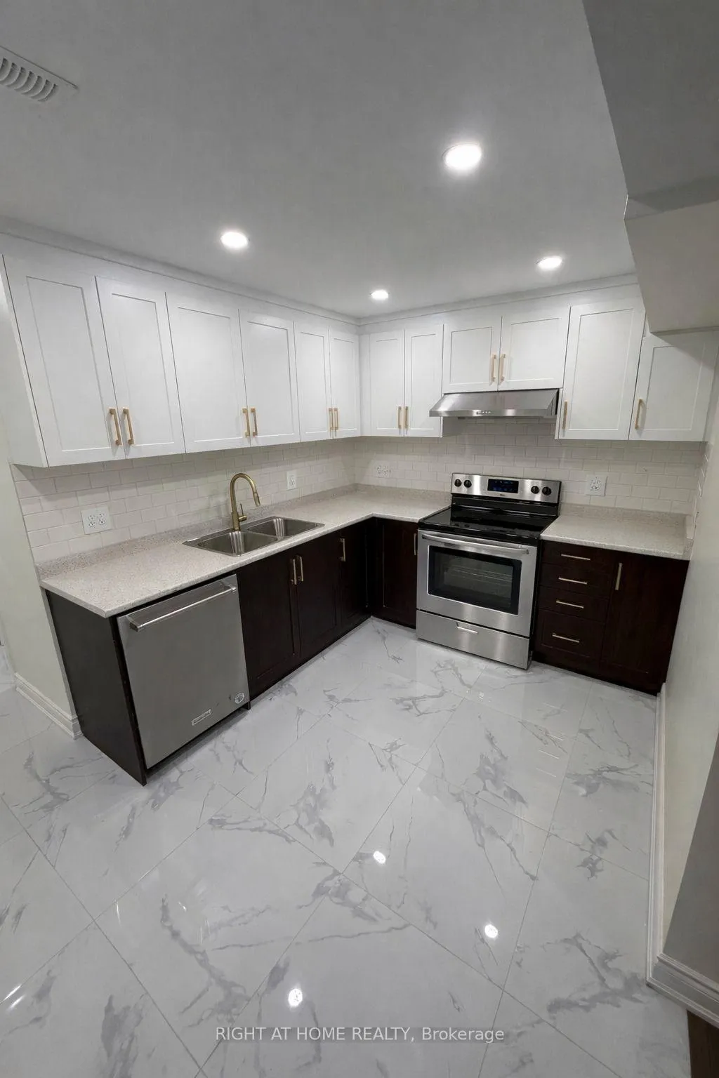 Photo 1 of 52 Drake Avenue, Brant, Paris — HOMEH