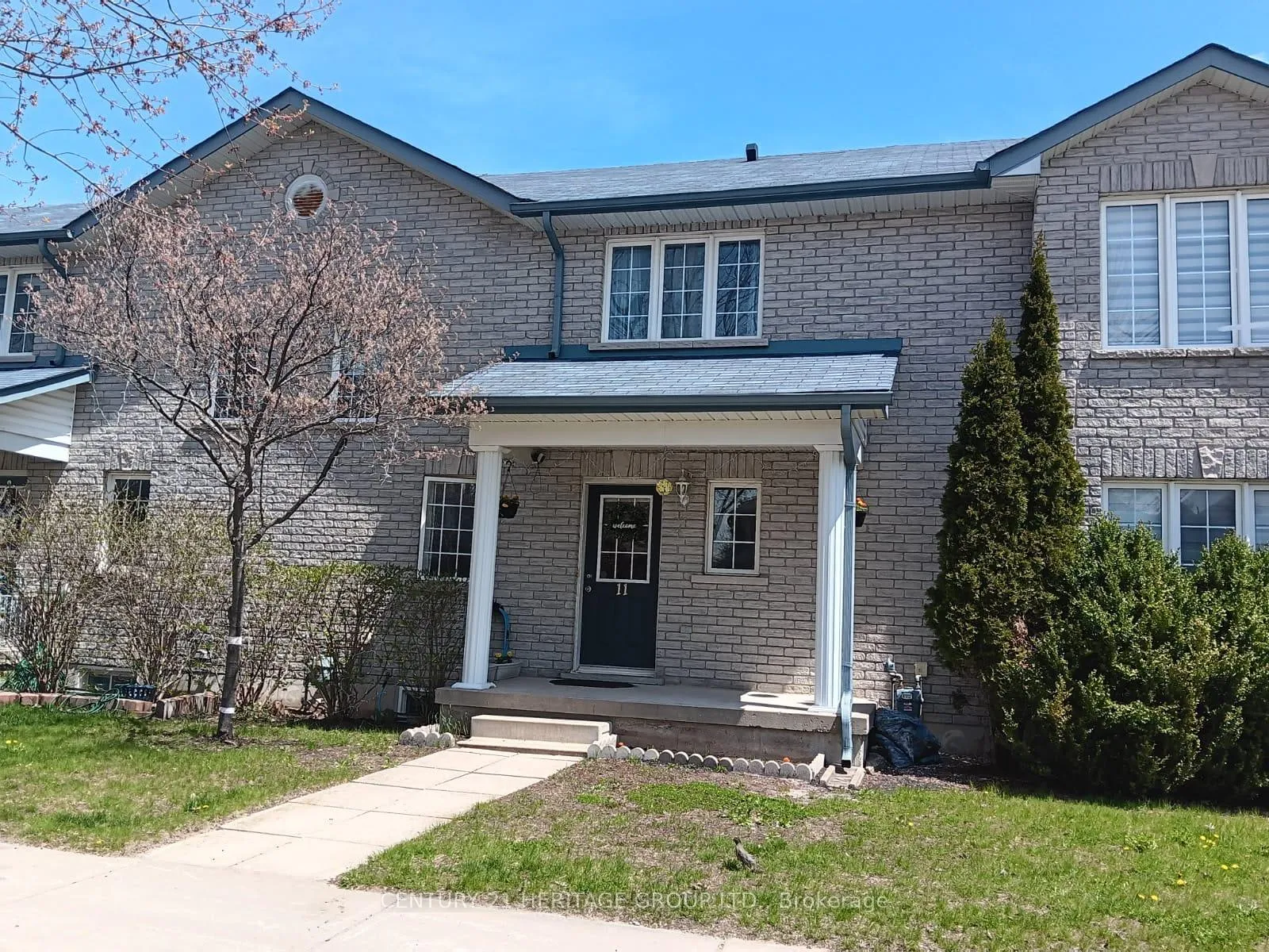 Photo 1 of 11 Silver Maple Crescent, Barrie, Holly — HOMEH
