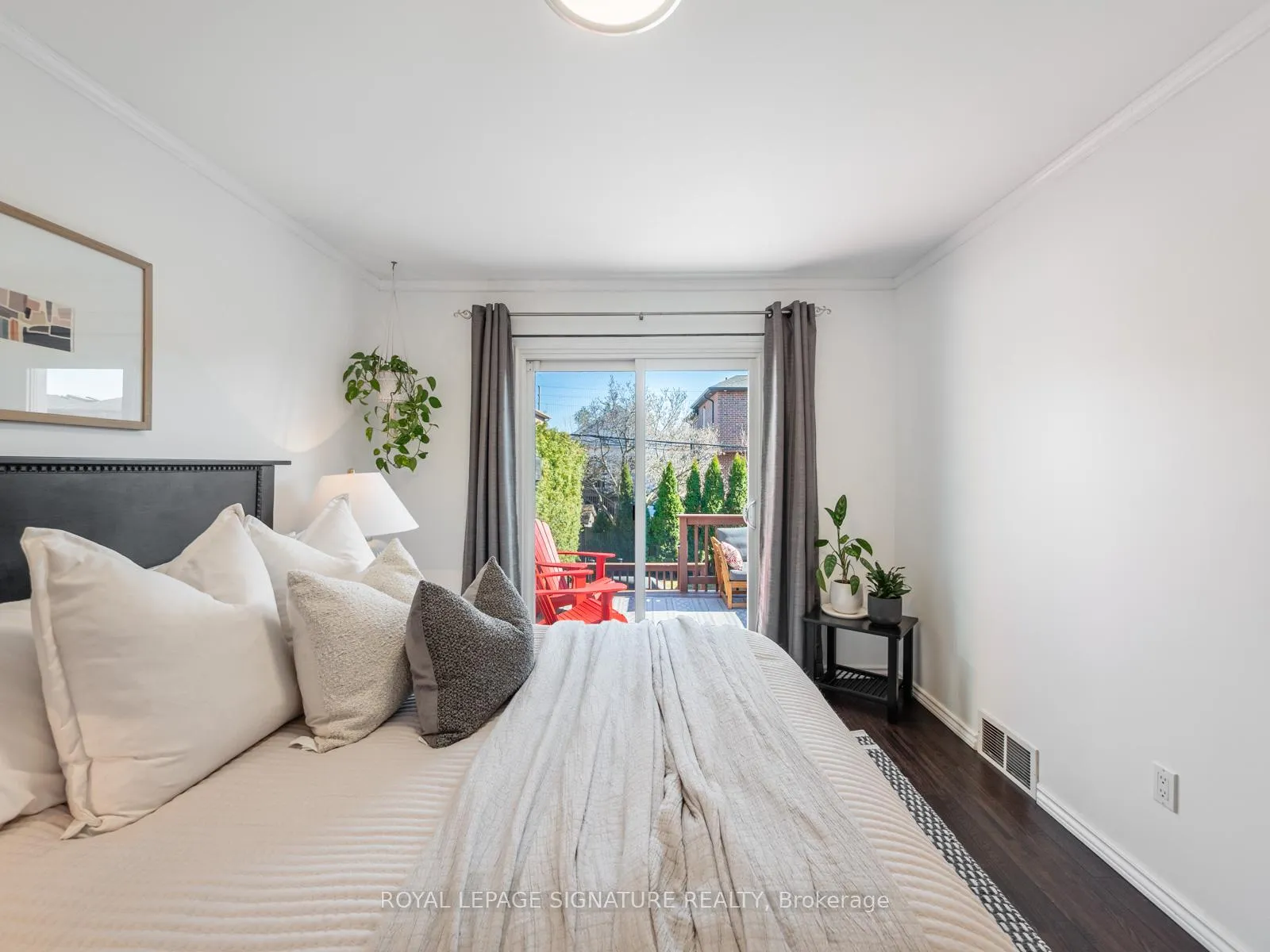 Photo 17 of 65 Galbraith Avenue, Toronto, O'Connor-Parkview — HOMEH