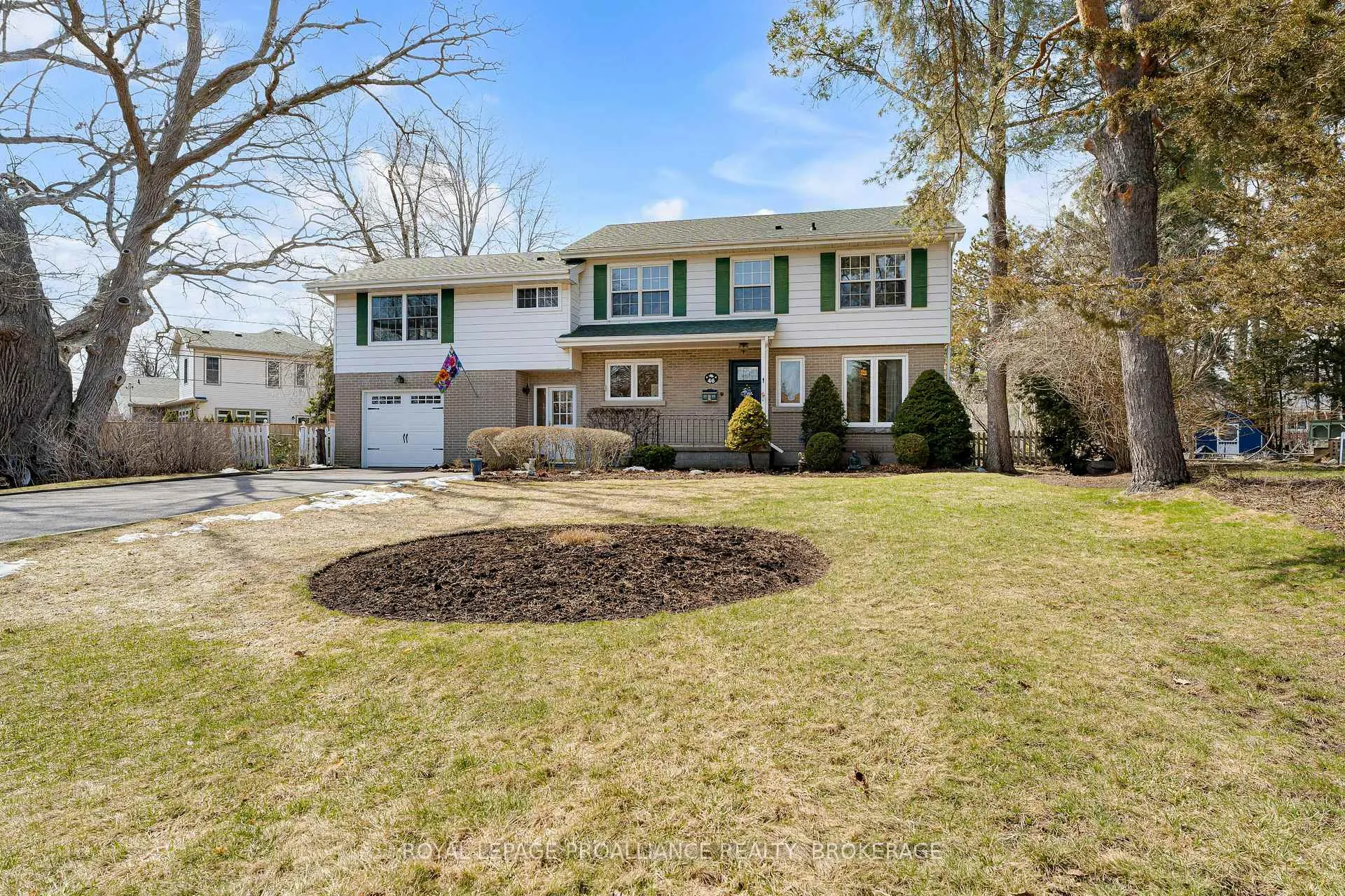 Photo 1 of 46 Watts Crescent, Kingston, Central City West — HOMEH